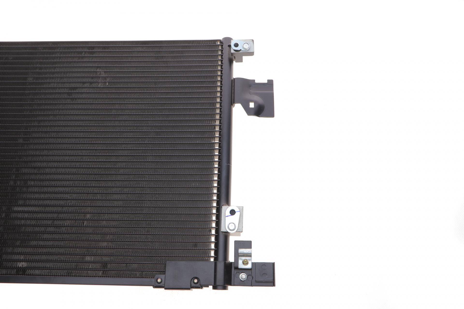 Радіатор кондиціонера Mitsubishi Lancer/Outlander II 06-