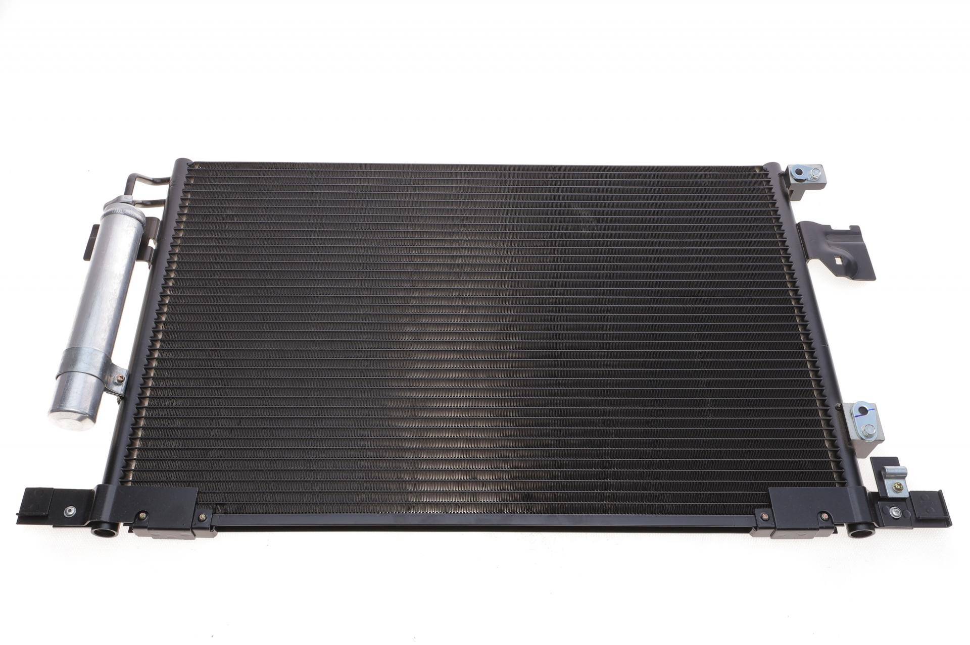 Радіатор кондиціонера Mitsubishi Lancer/Outlander II 06-