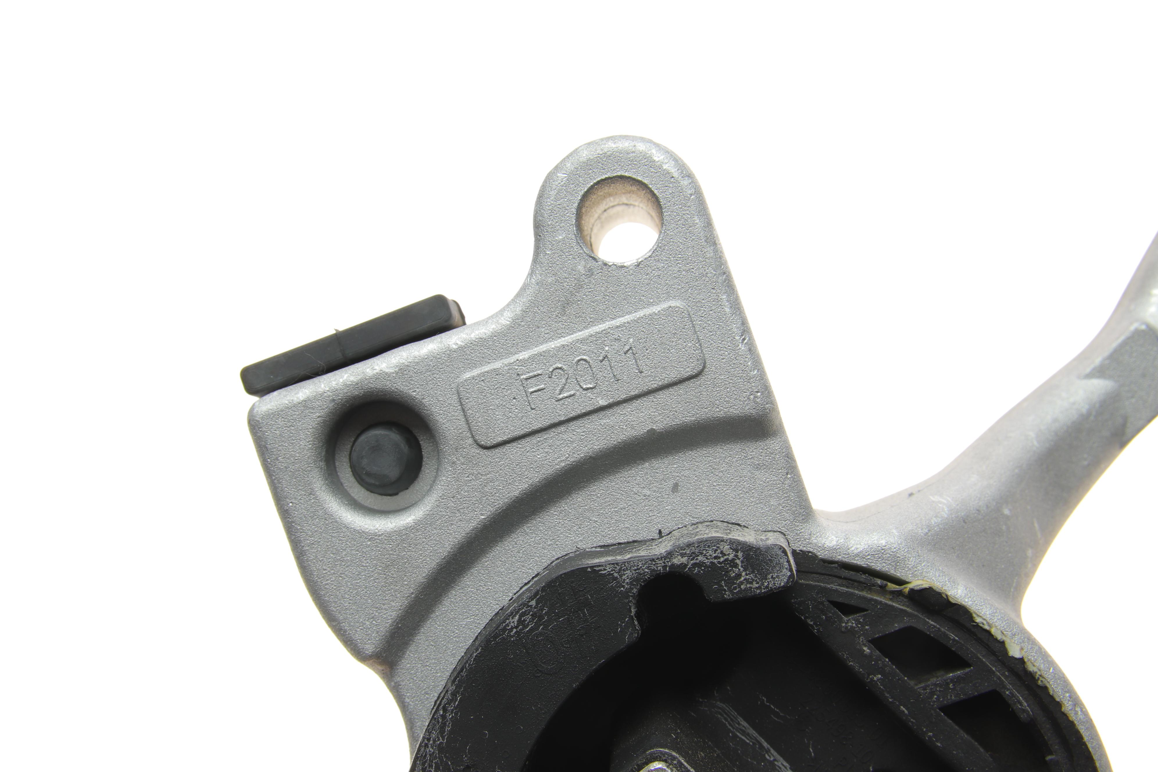 Подушка КПП BMW 5 (G30/F90) 16-