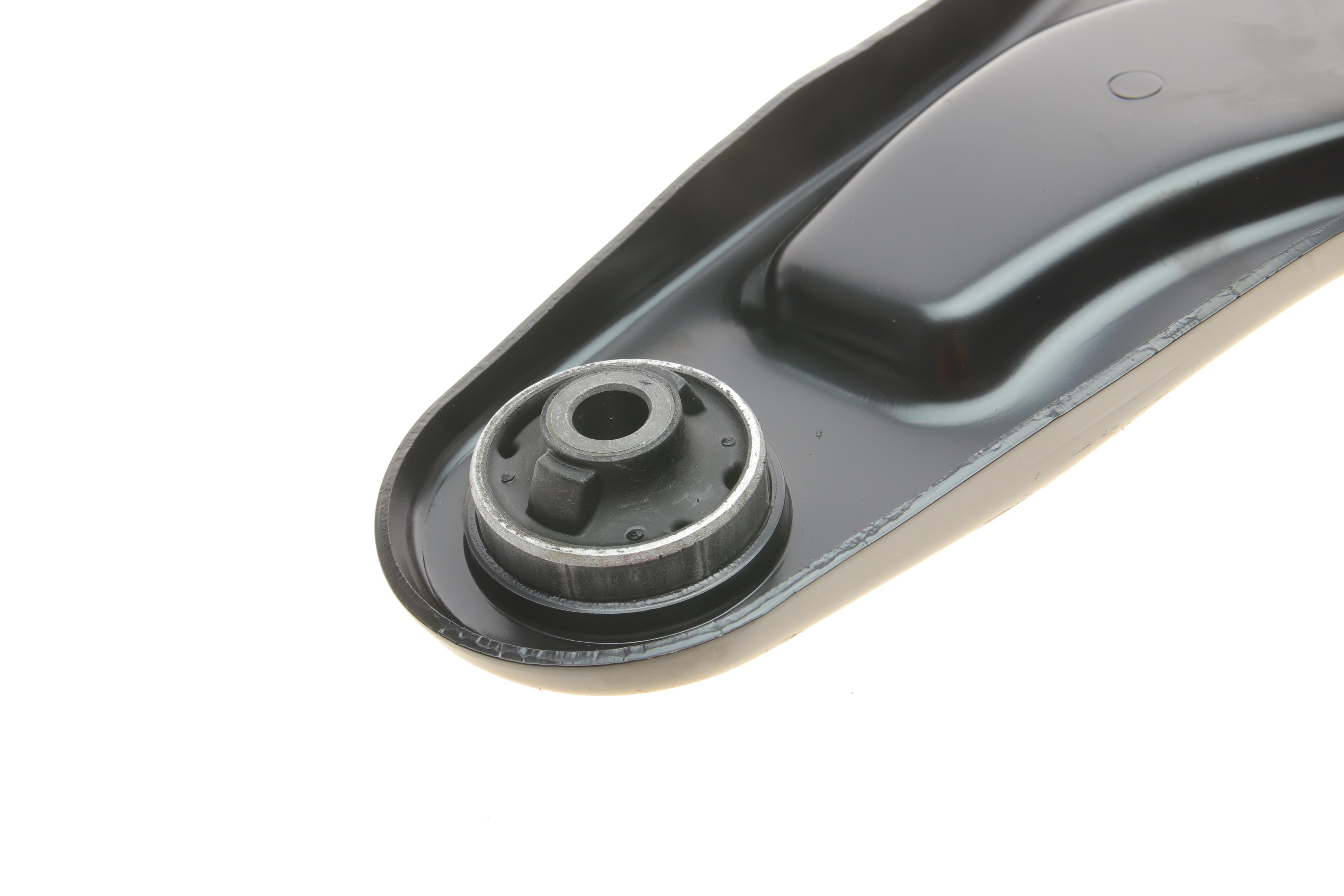 Важіль підвіски (передній/знизу) (L) Citroen C3 Aircross/Opel Crossland 17- d=18