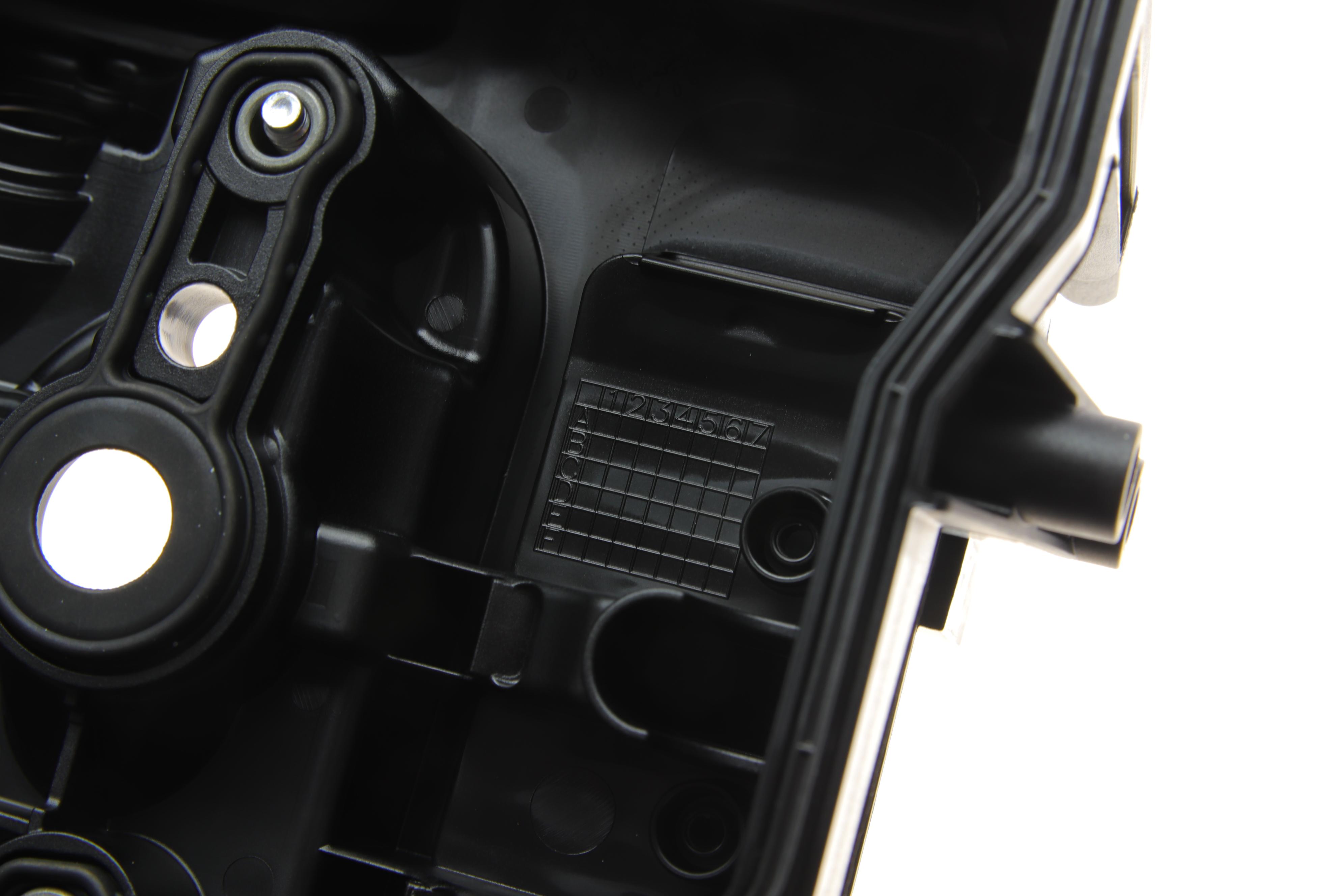 Крышка клапанов BMW 3 (F30/F80)/5 (F10/G30/F90)/7 (G11/G12) 11- B47 D20