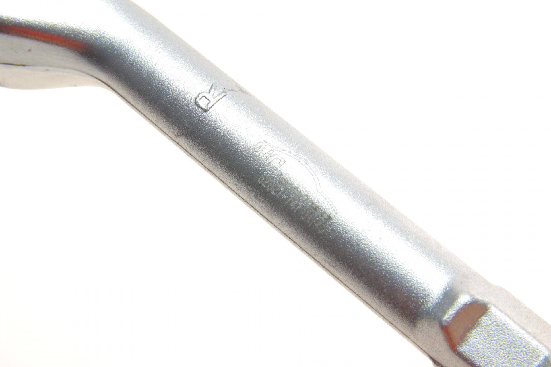 Важіль підвіски (передній/знизу) (R) BMW 5 (E39) 2.0-3.2 95-04