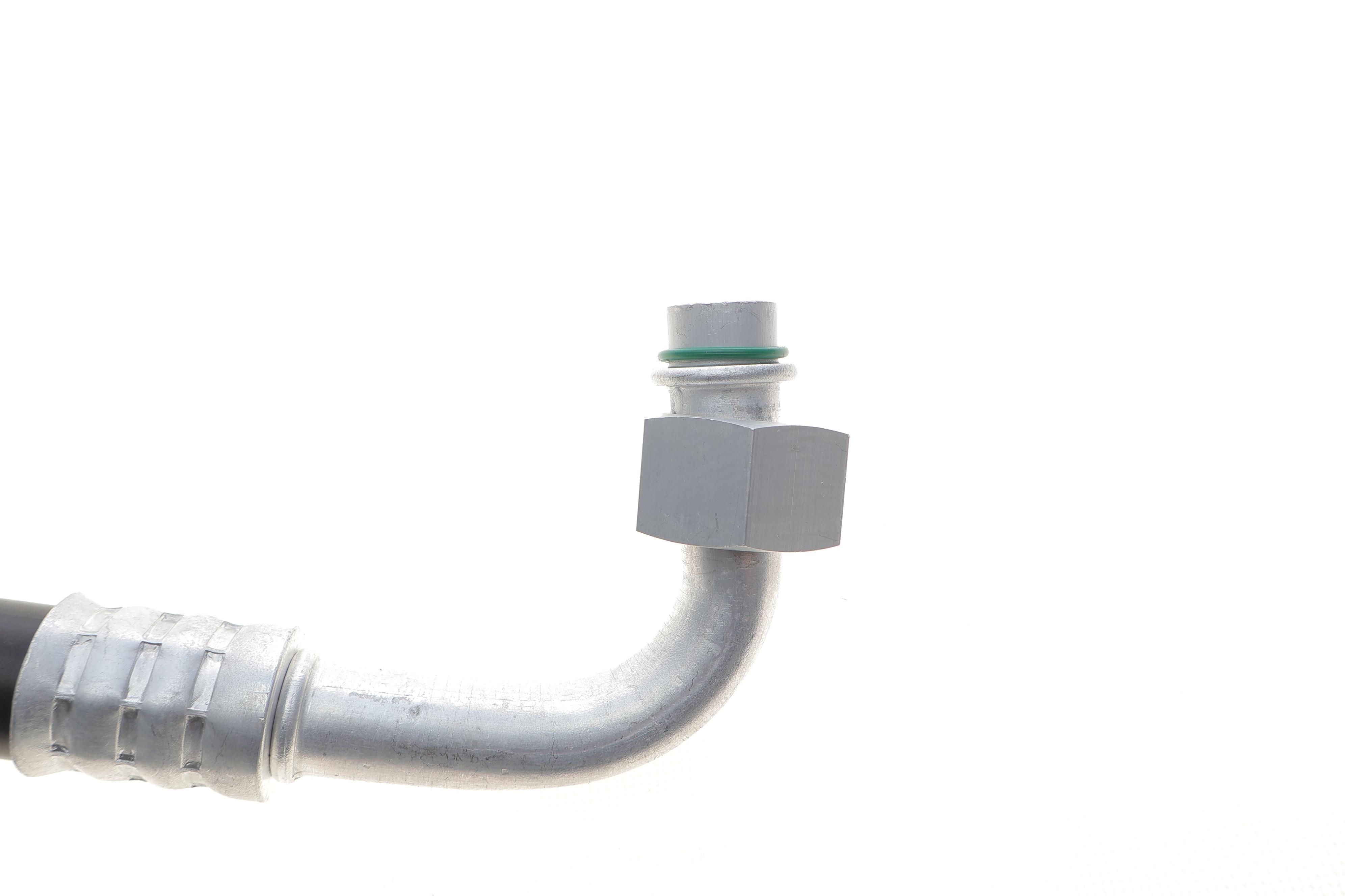 Трубка кондиціонера Audi A4/A6/VW Passat 94-05