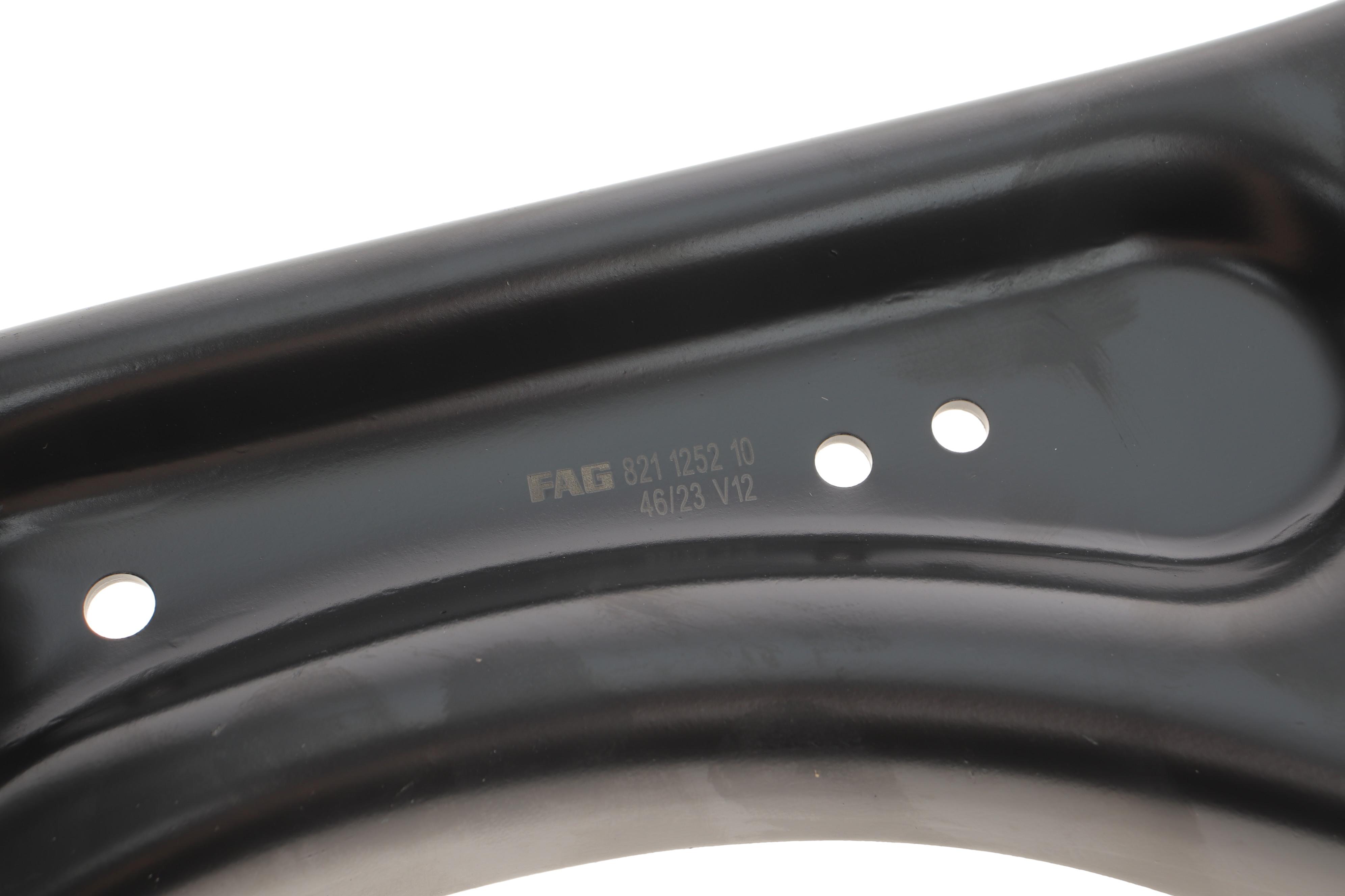 Важіль підвіски (передній/снизу) Audi A1/VW Polo 18- (L)