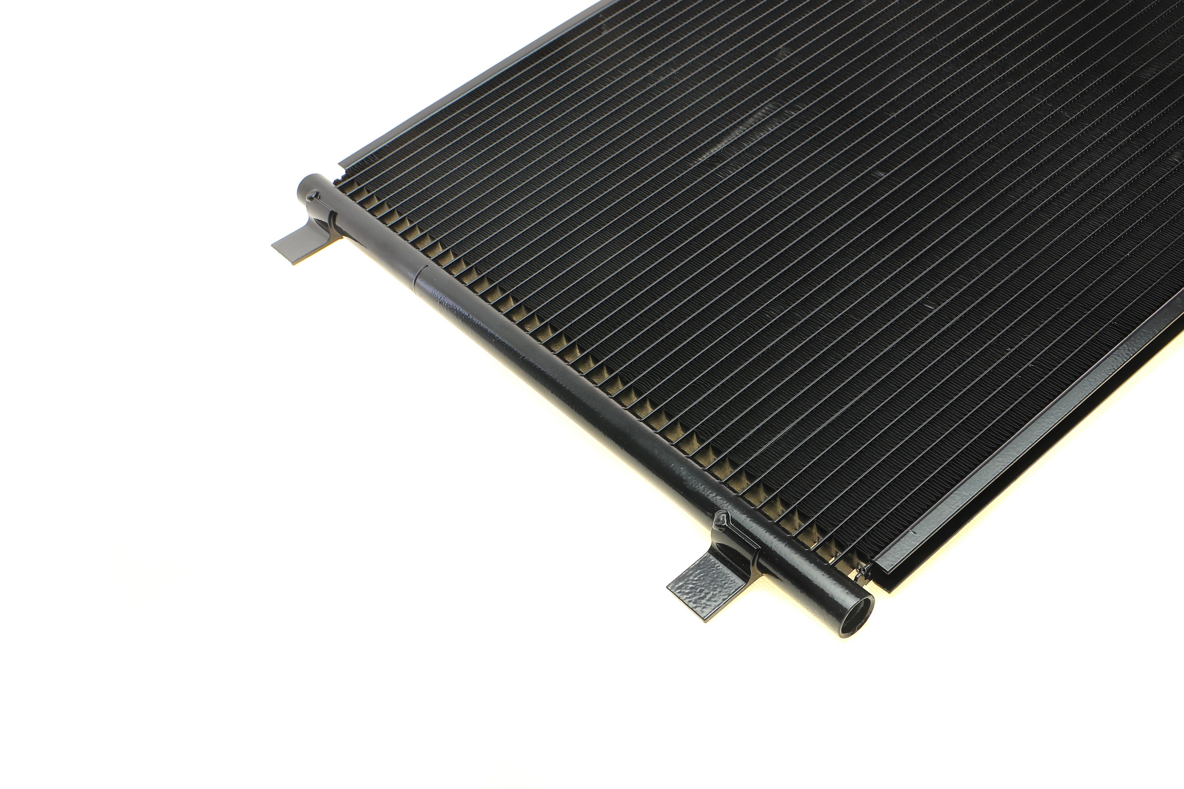 Радіатор кондиціонера (з осушувачем) Nissan Qashqai 1.6 07-13