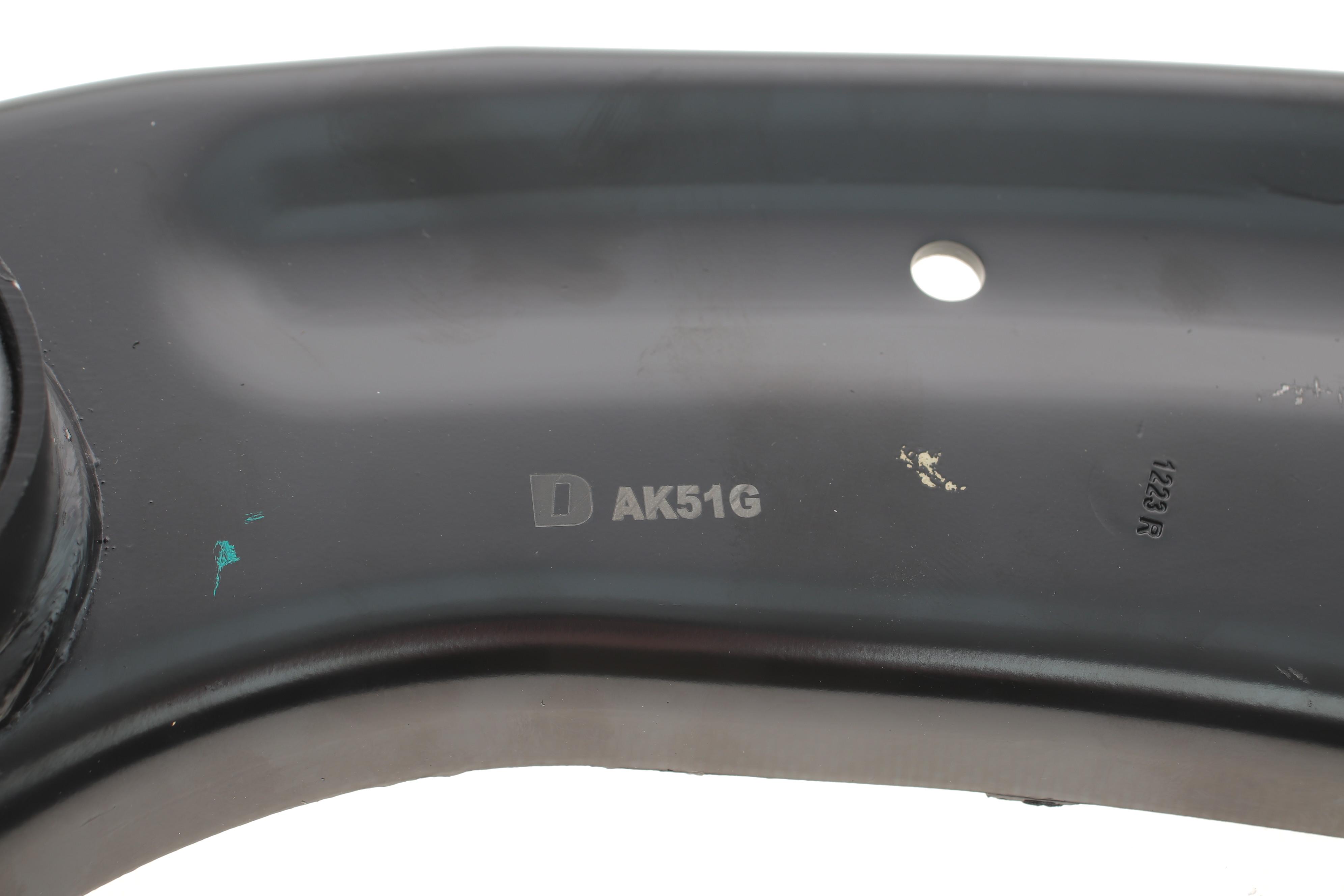 Важіль підвіски (задній) (R) Audi Q3 11-18/VW Passat 05-14/Sharan 10-/Tiguan 07-18