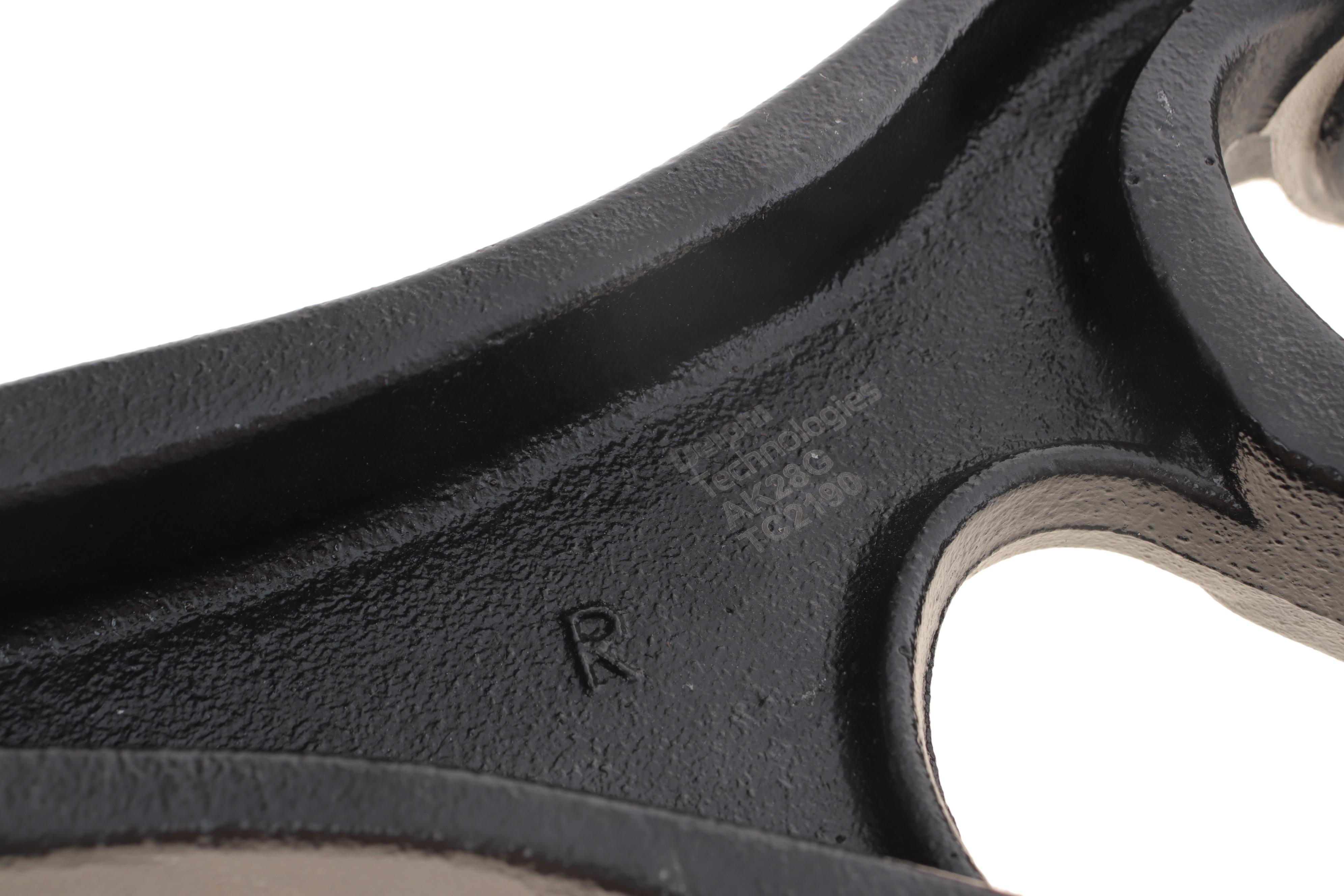 Важіль підвіски (передній/знизу) (R) Porsche Cayenne/VW Touareg 02-