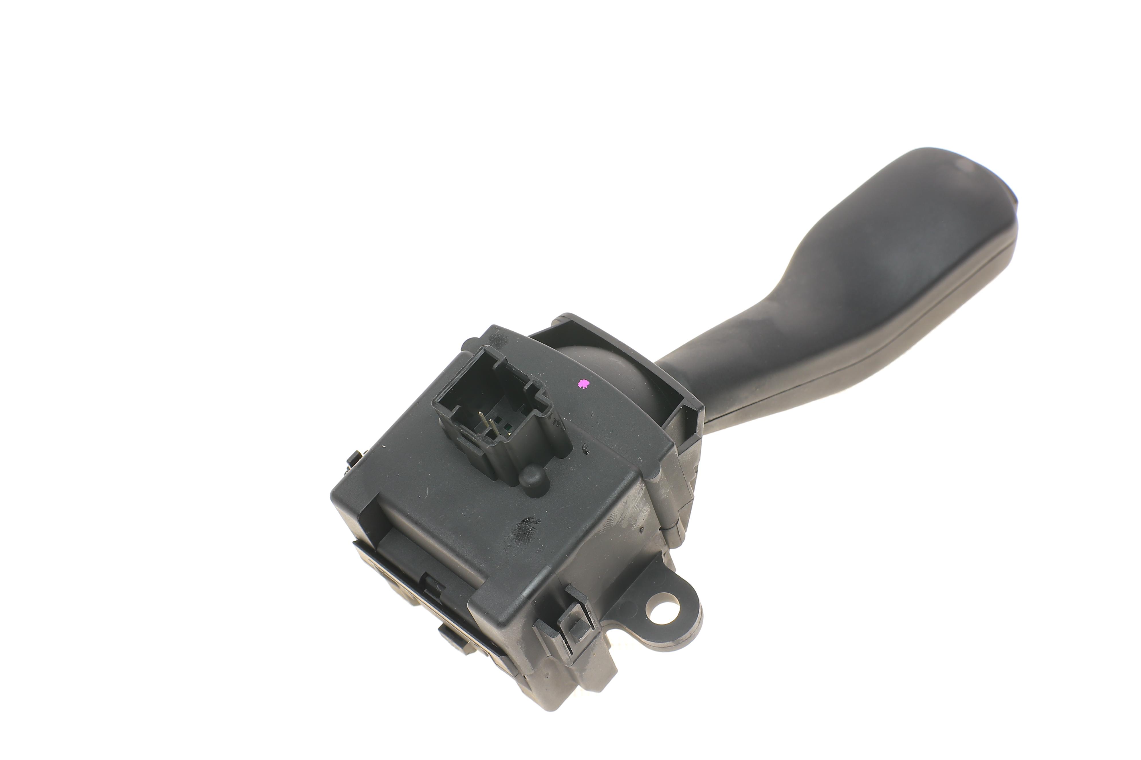 Перемикач підрульовий BMW 3 (E46)/5 (E39)/7 (E38)/X5 (E53) 94-11