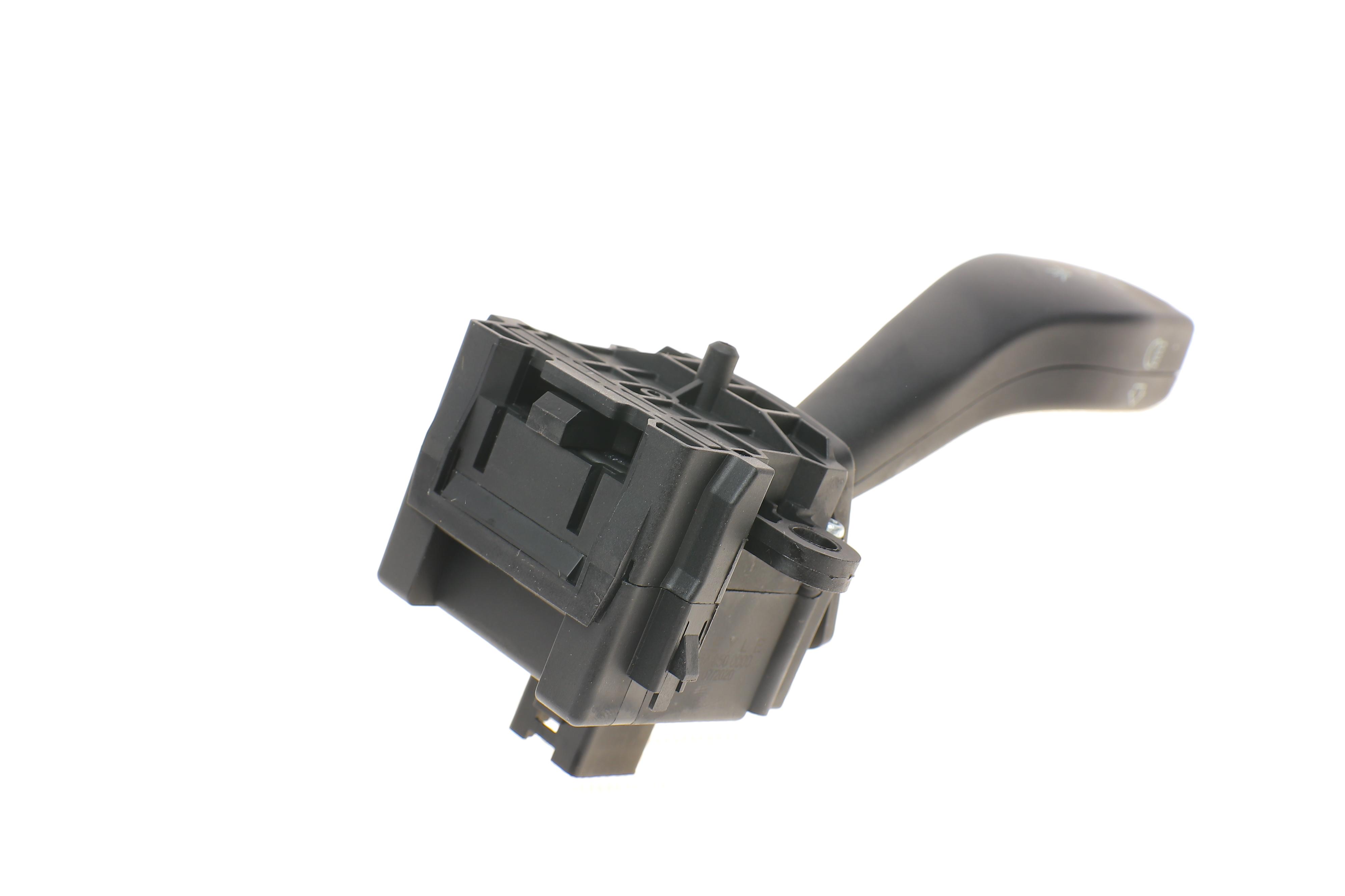 Перемикач підрульовий BMW 3 (E46)/5 (E39)/7 (E38)/X5 (E53) 94-11