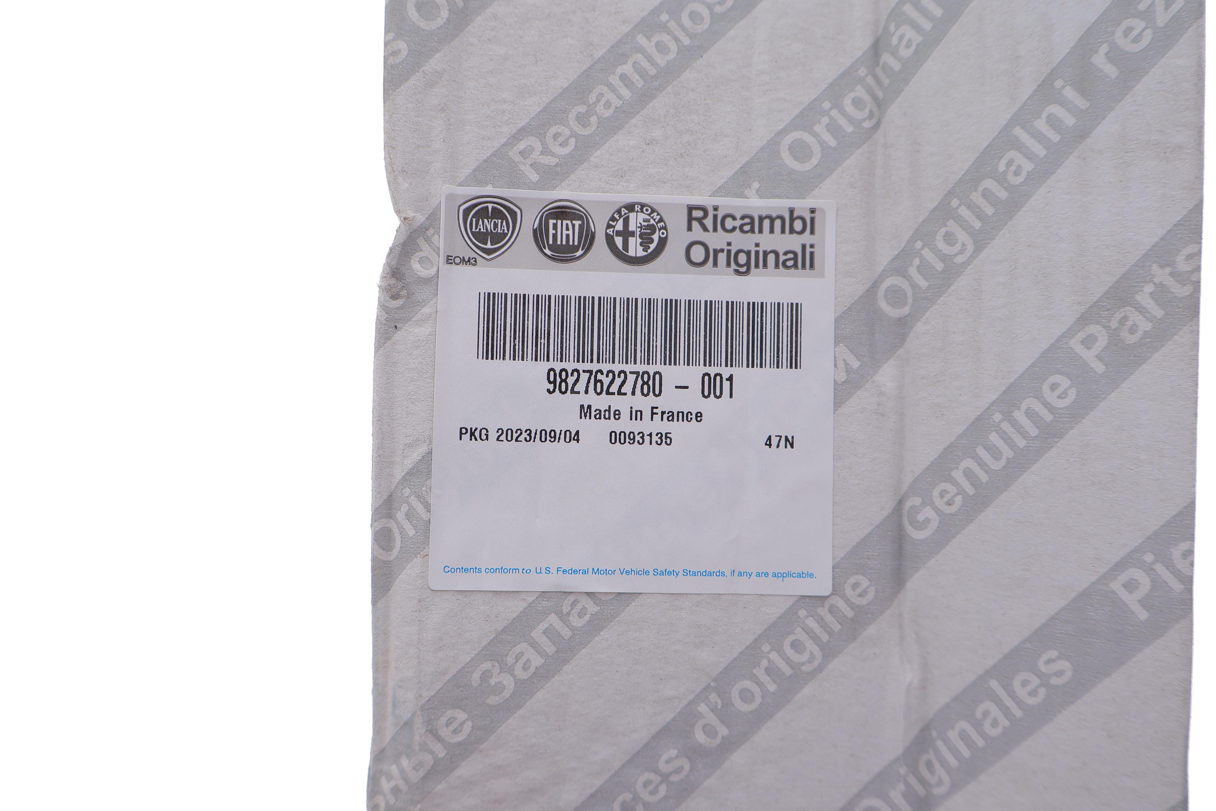 Колектор впускний Citroen Berlingo 1.5 HDi 18-