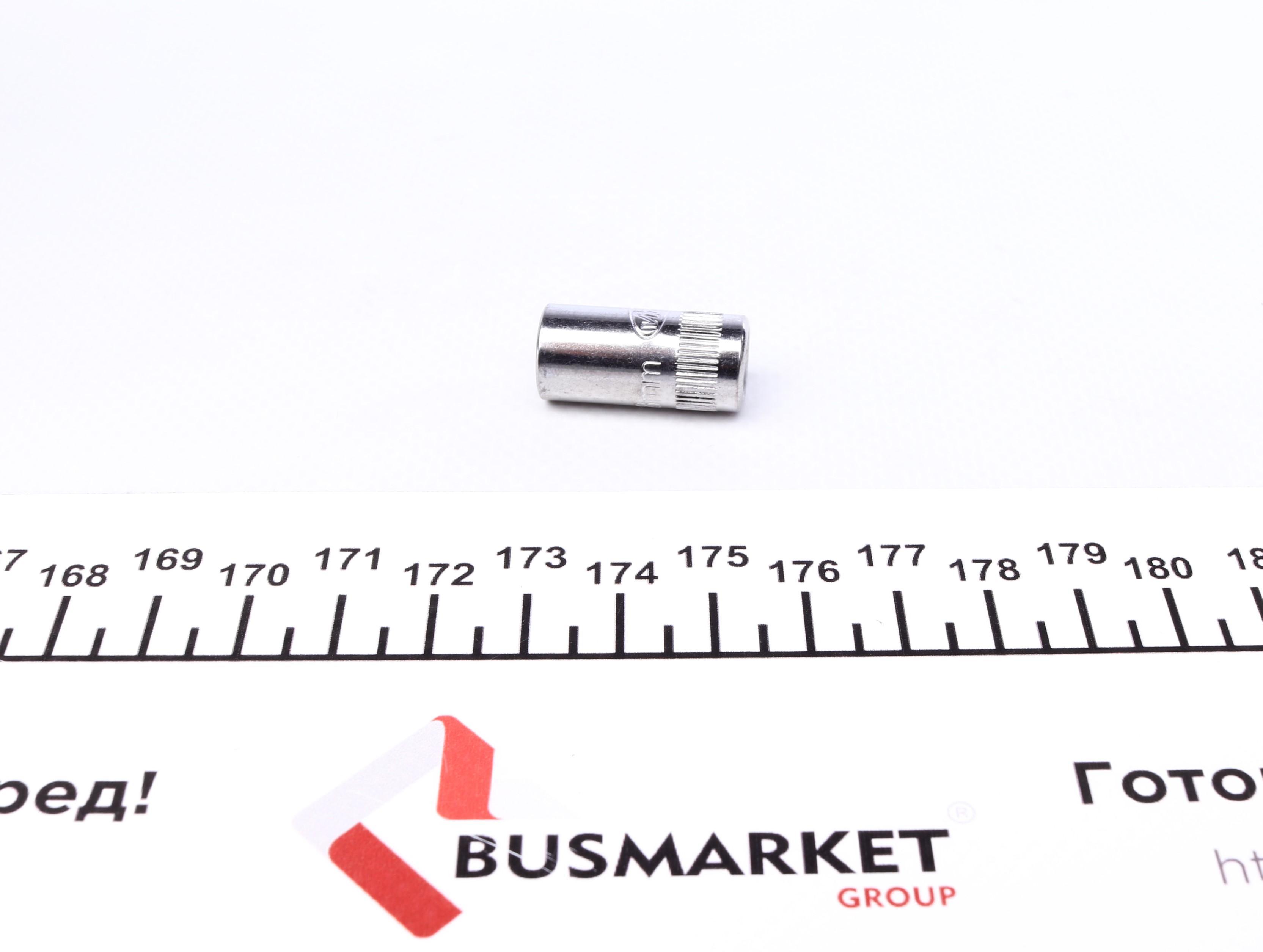 Головка торцевая 1/4" 8 мм (хромированная)