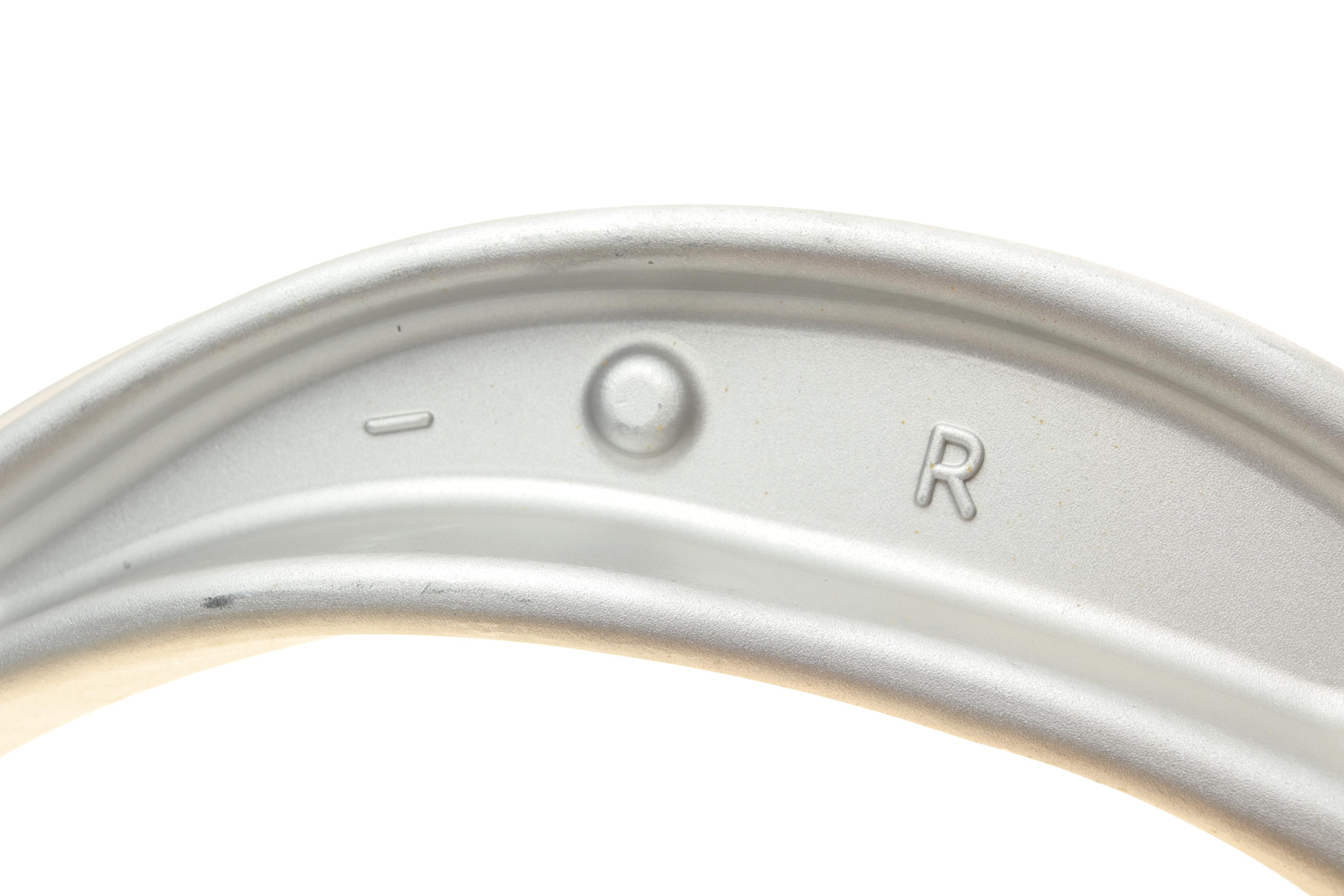 Важіль підвіски (передній/знизу) (R) Audi A4/A5/Q5 07-