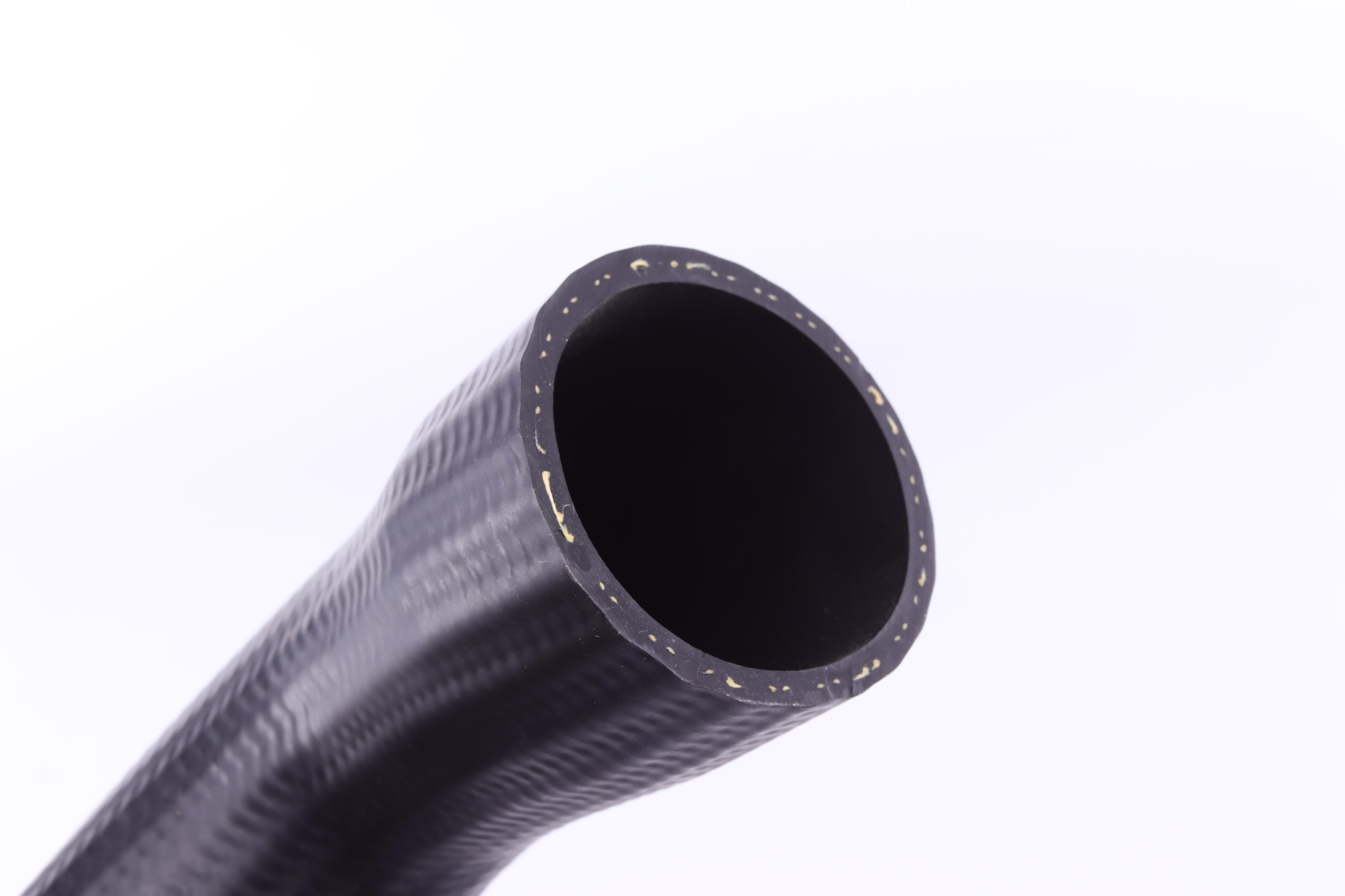 Патрубок інтеркулера (верхній) VW Passat/Audi A4/A6 1.9TDI/2.5TDI 94-08