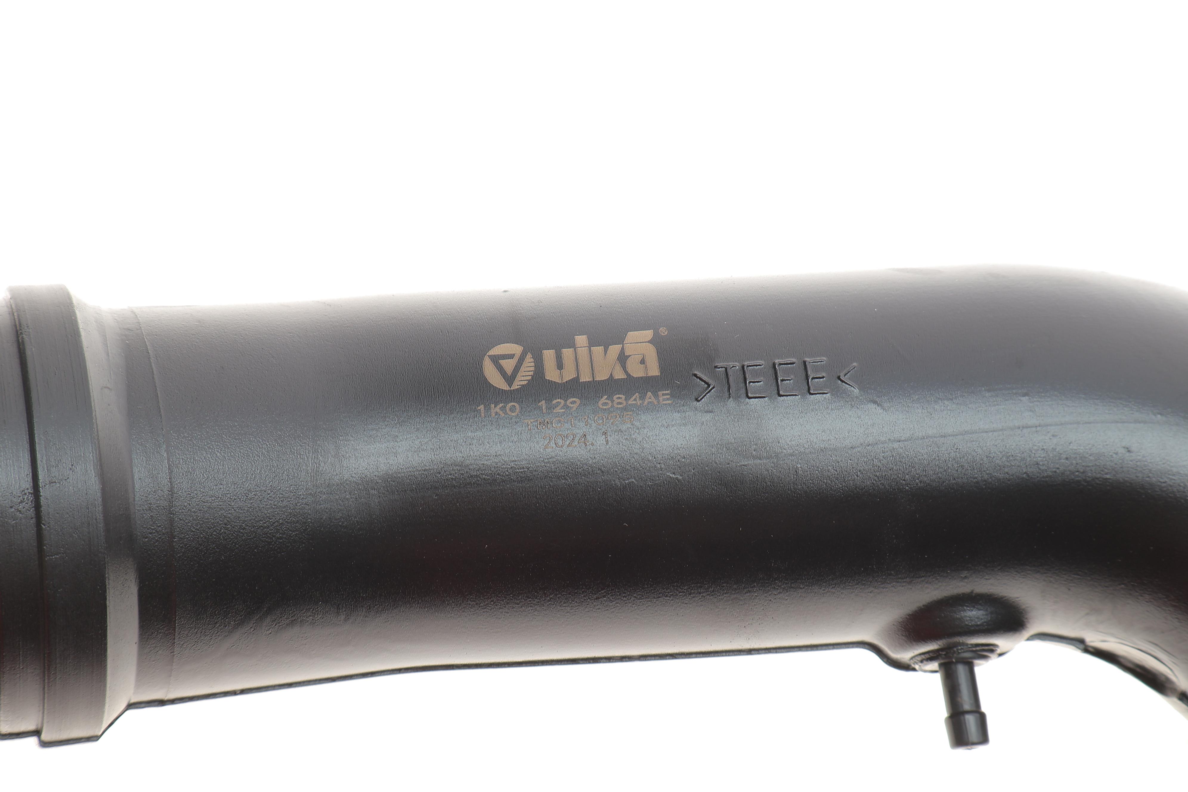 Патрубок фильтра воздушного VW Caddy III 1.6 04-15