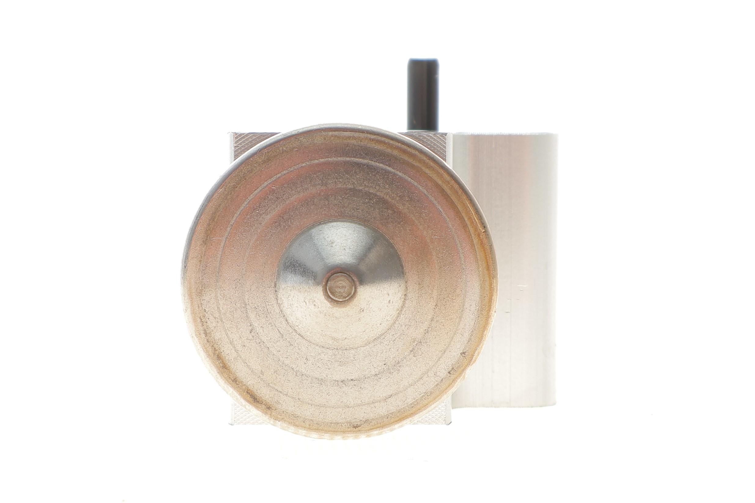 Клапан кондиціонера (розширювальний) Porsche Cayenne/VW Touareg 02-10