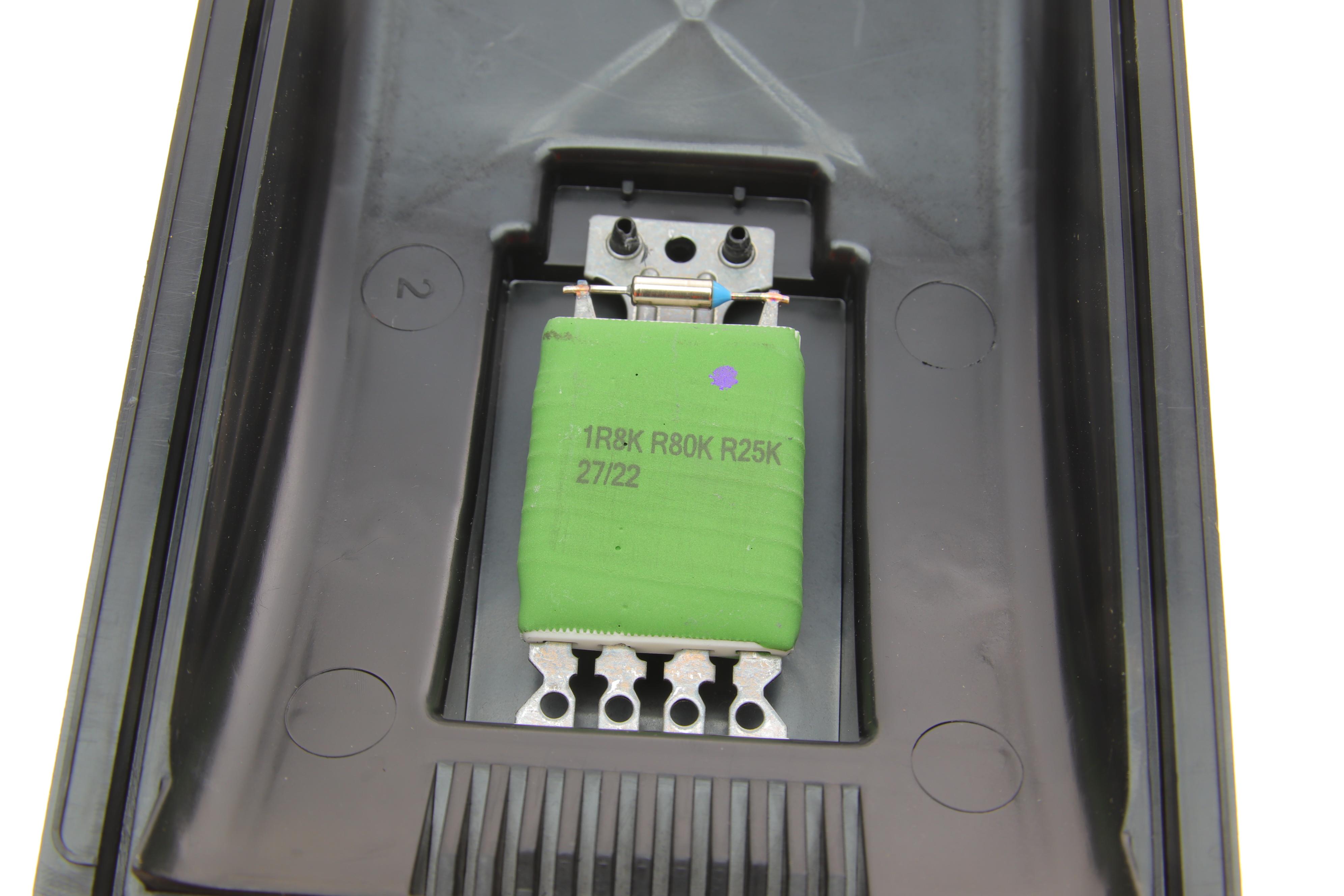 Реостат печки Skoda Octavia/ VW Golf IV/ Polo 95-09 (OE VAG)