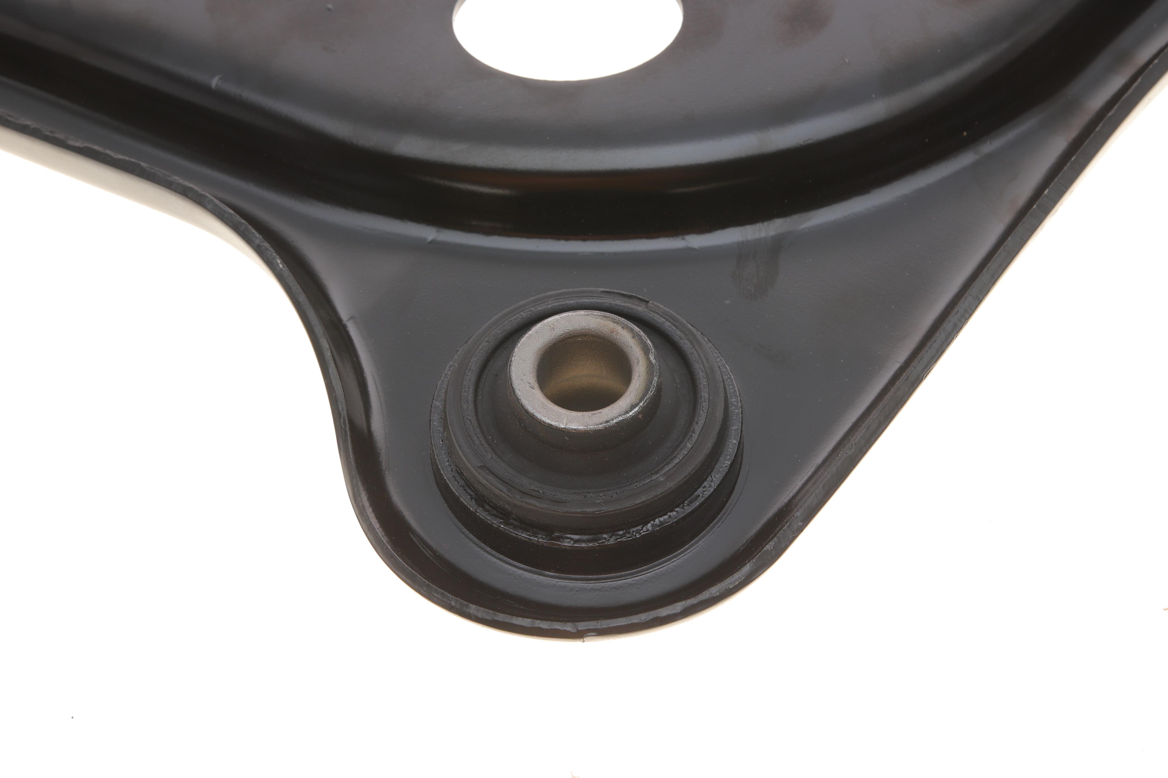 Важіль підвіски (передній) (R) Citroen C2 03-12