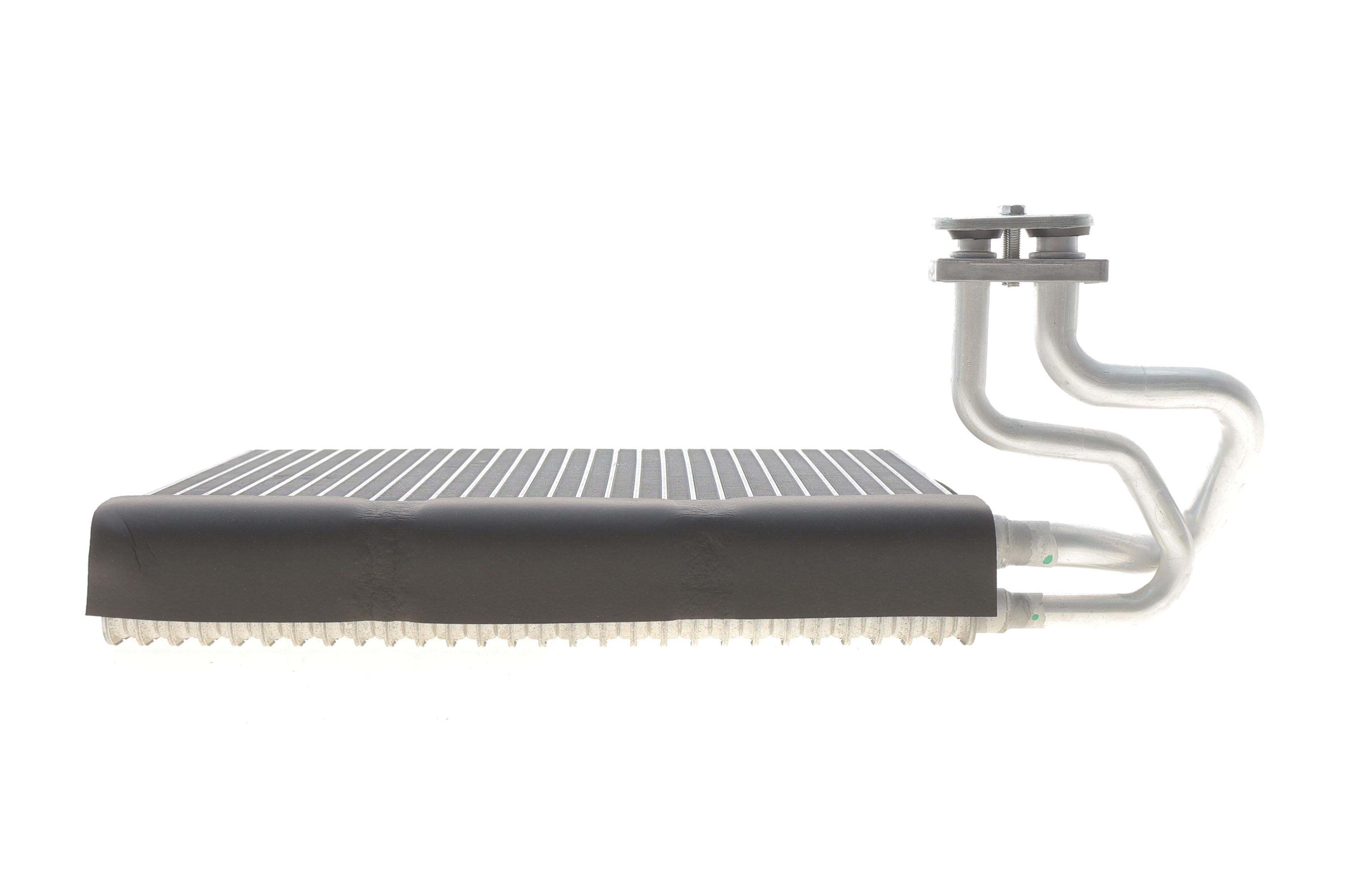 Радиатор кондиционера BMW X5 (E70/F15/F85)/X6 (E71/E72/F16/F86) 06- (испаритель)