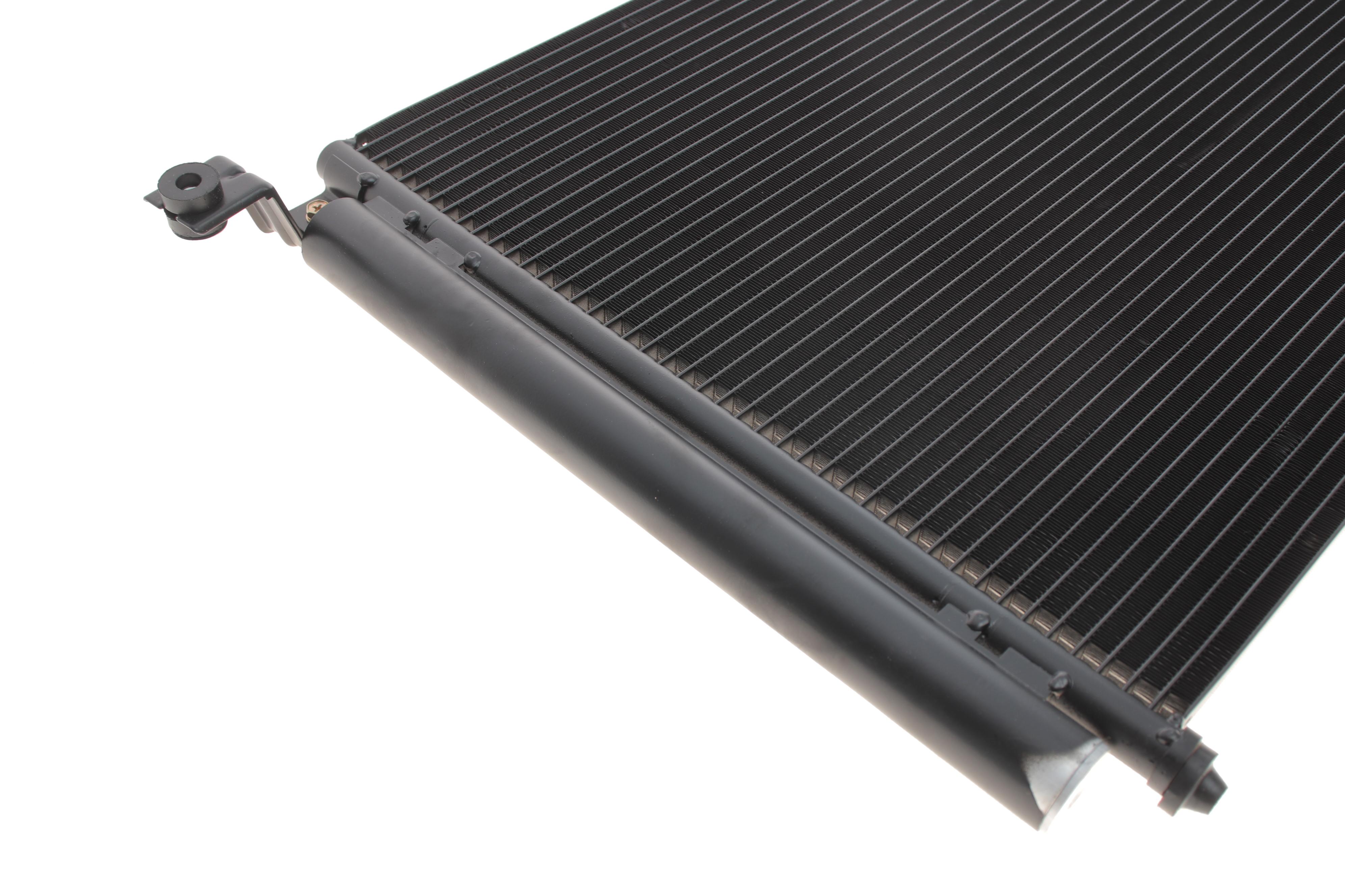 Радіатор кондиціонера (з осушувачем) Hyundai Santa Fe II 2.2 CDRi/2.7 06-12