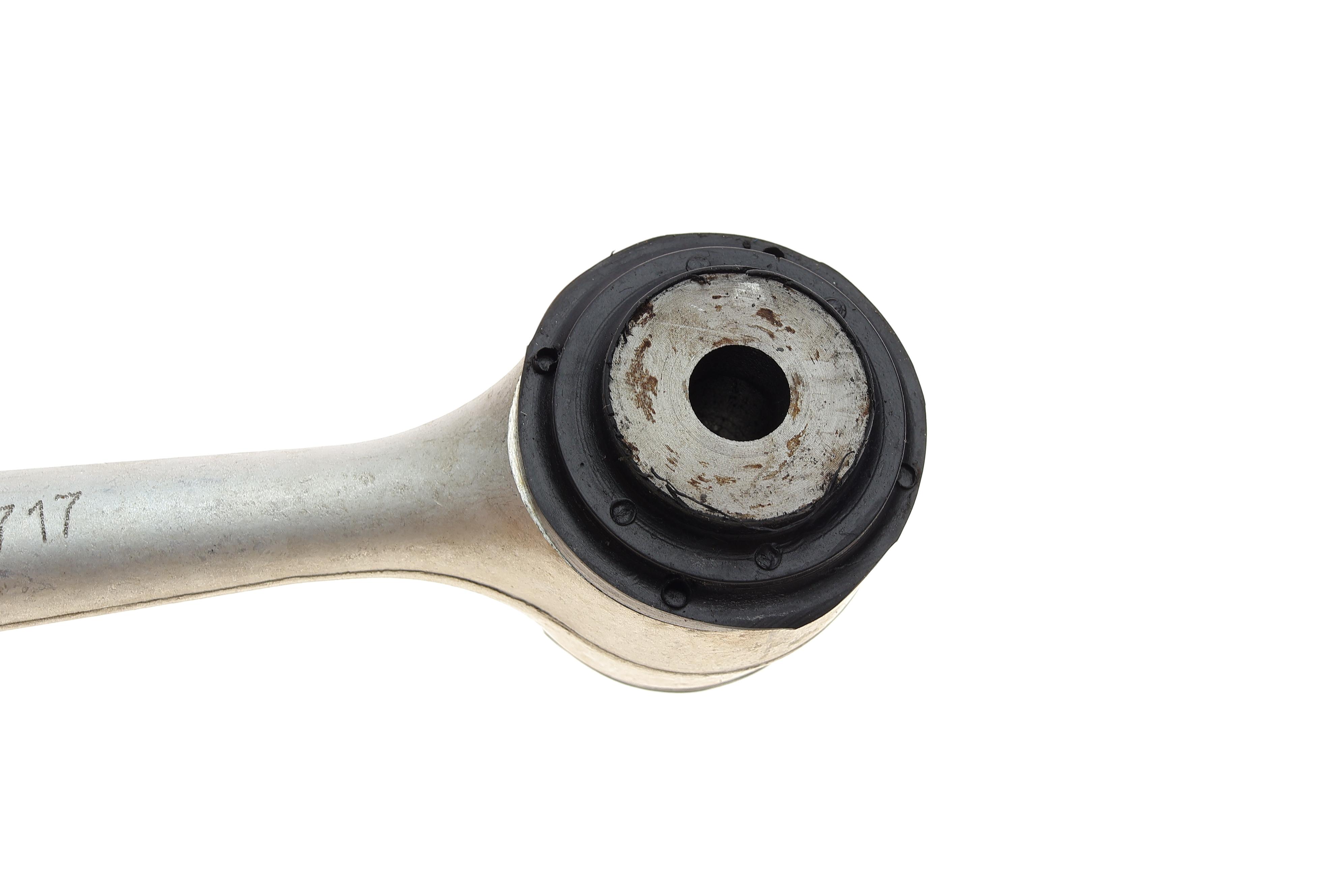 Важіль підвіски (передній/cверху) (R) MB (W123/S123/C123) 76-85