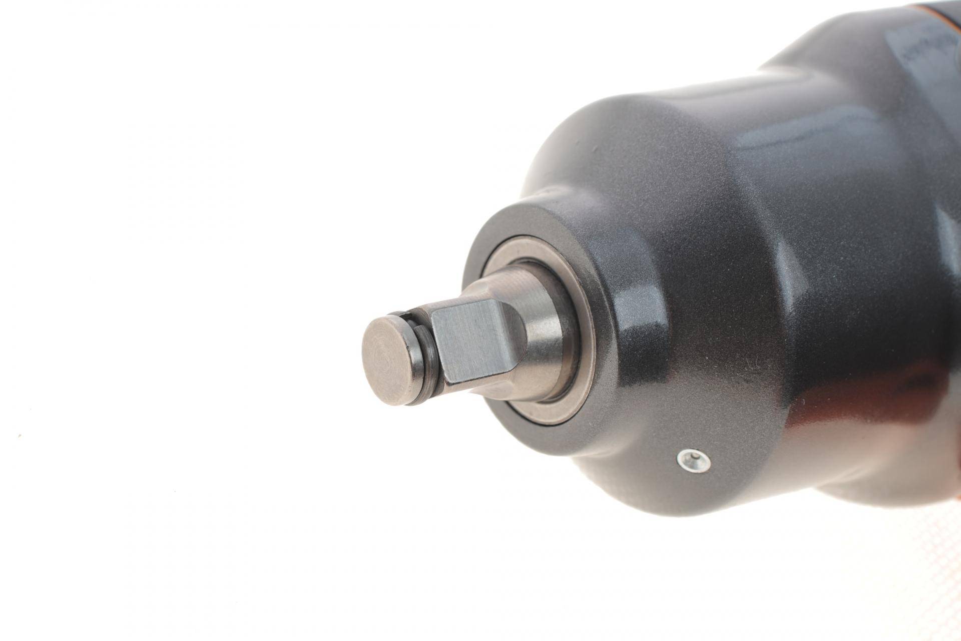 Гайкокрут пневматичний 1/2" 1300 Нм