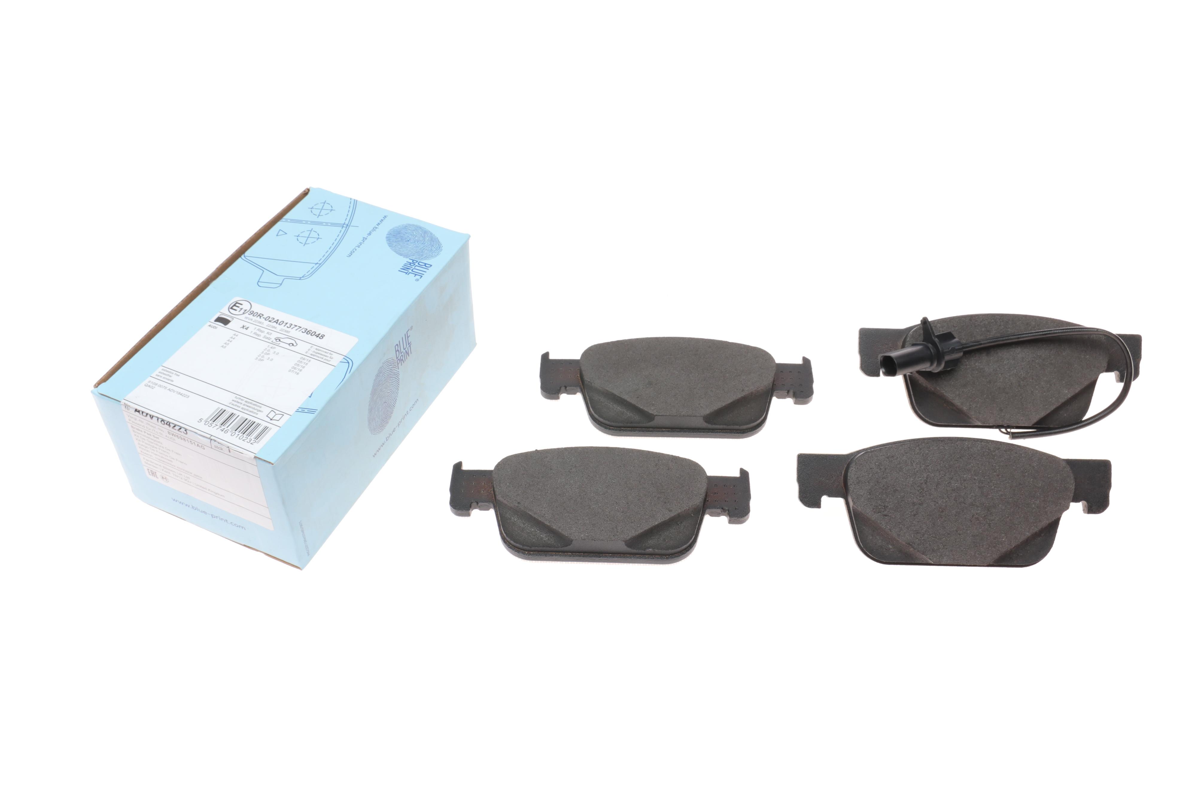 Колодки тормозные (передние) Audi A4/A5 16- (с датчиком)