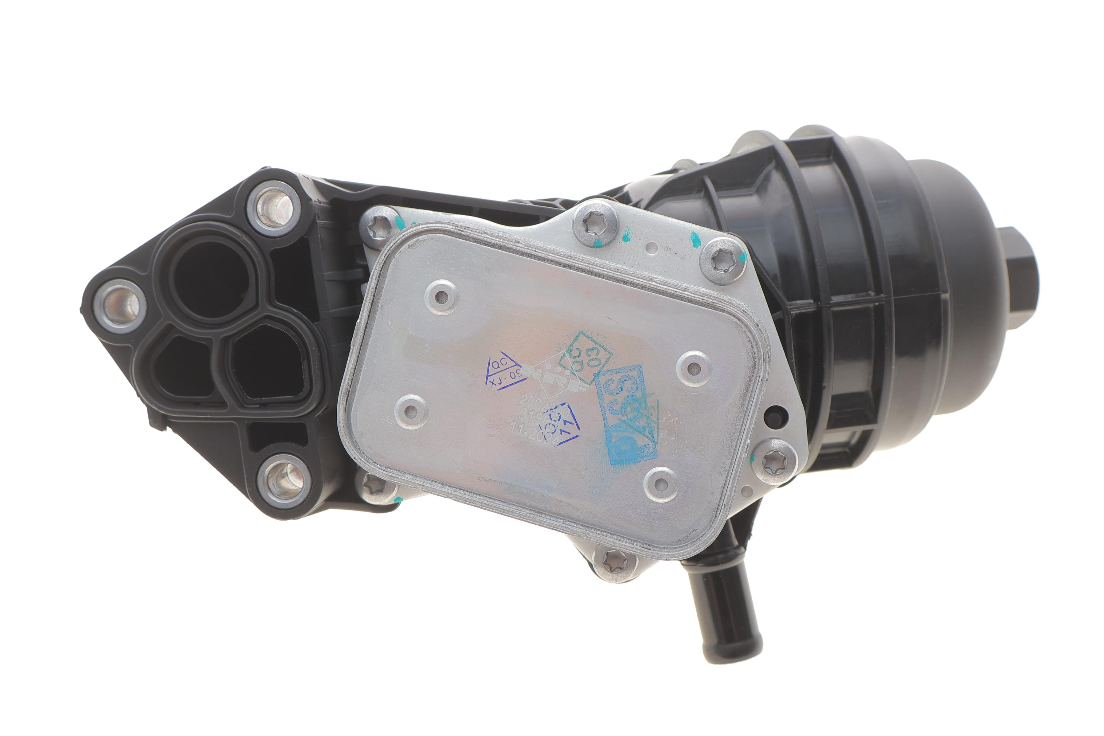 Корпус фильтра масляного (с радиатором) MB A-class (W176/W177)/B-class (/W246/W247) 12- M260/M270