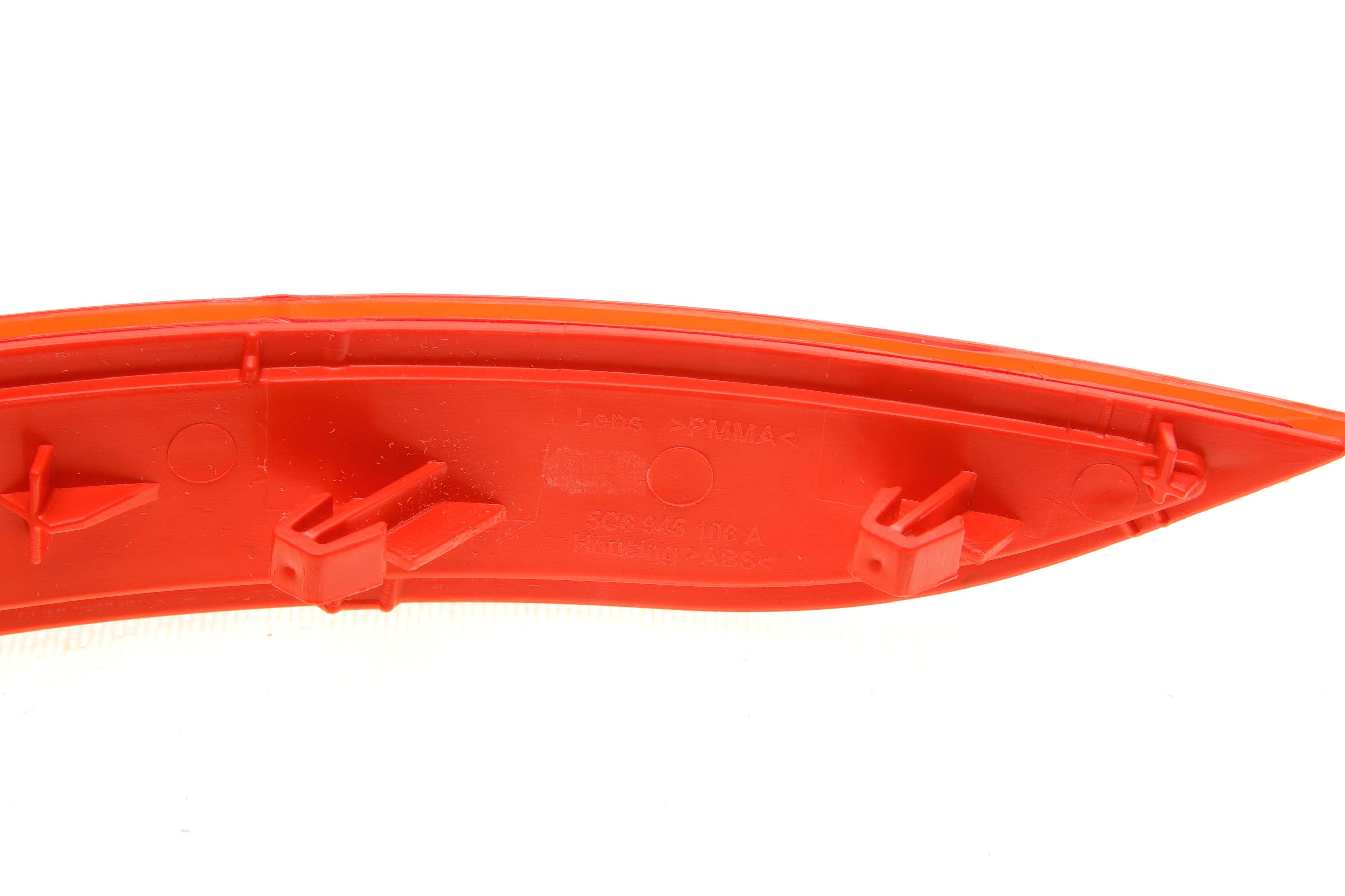 Отражатель бампера (заднего) VW Jetta 11-14 (R)