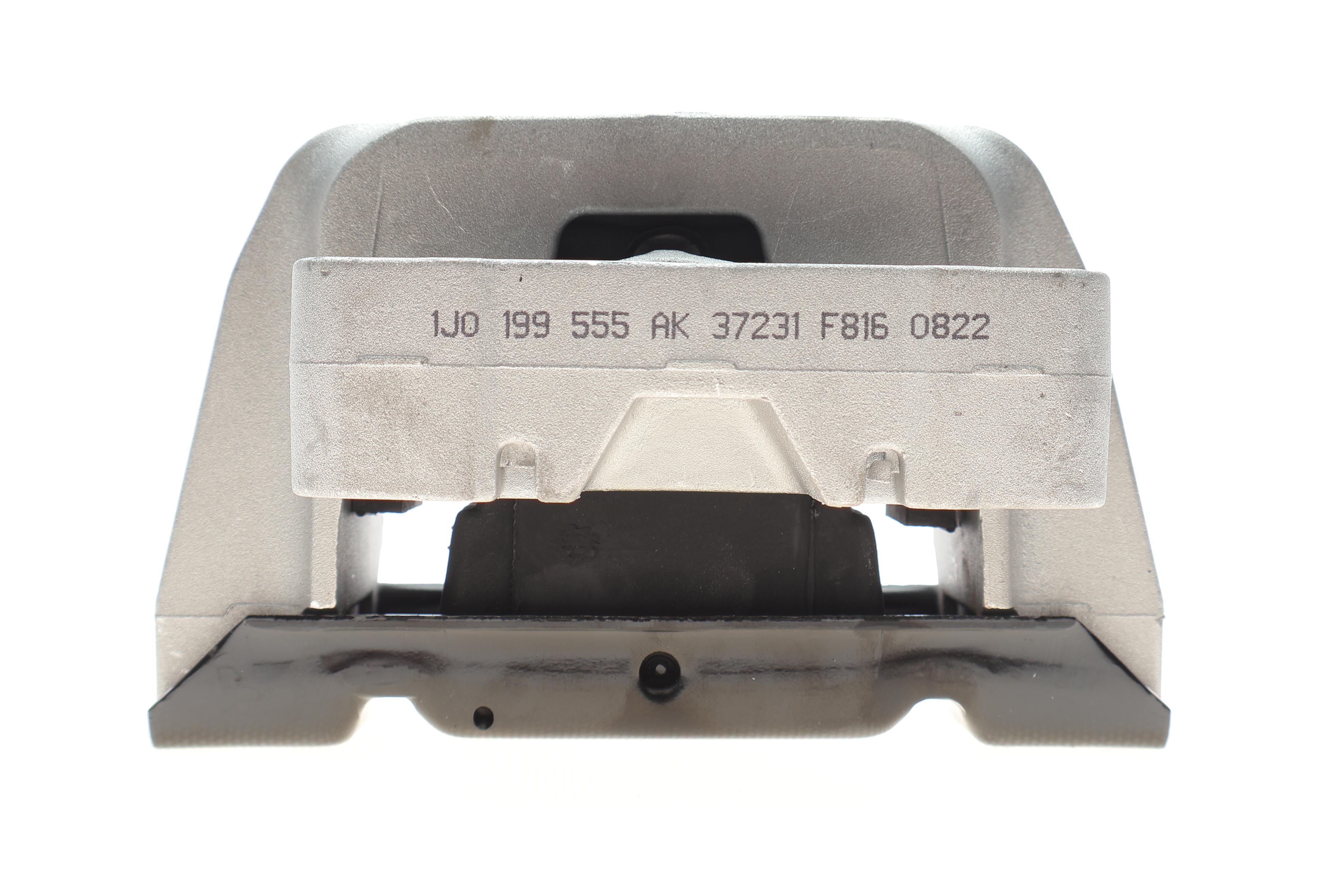 Подушка КПП Audi A3 (8L1) 1.6/VW Bora (1J2) 1.4 16V 1 (L)