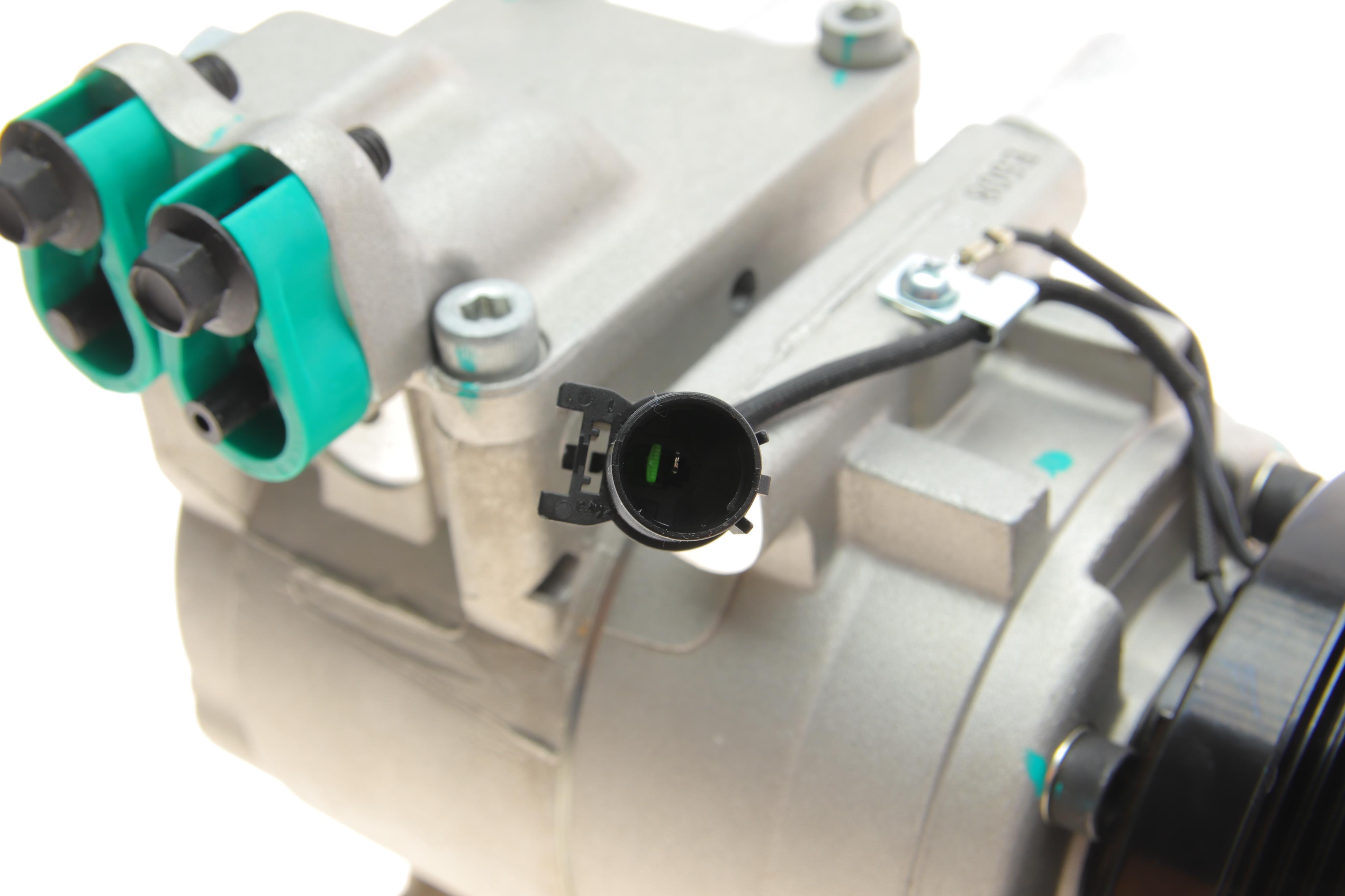 Компресор кондиціонера Hyundai Getz 1.4i/1.6 02-10