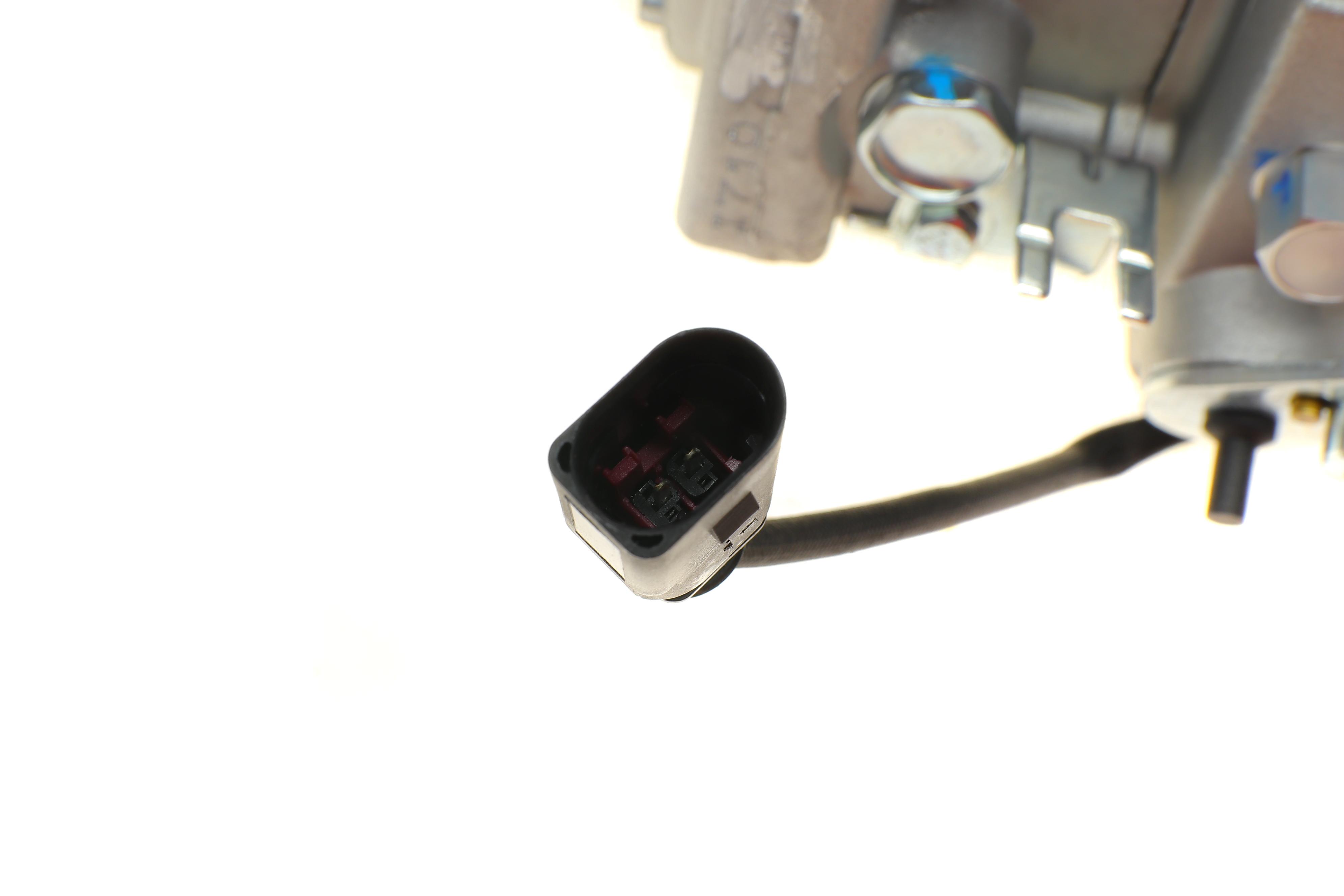 Компресор кондиціонера Audi Q7 04-15/VW Touareg02-18/Passat 01-04/Porsche Cayenne 3.0D--6.0 03-07