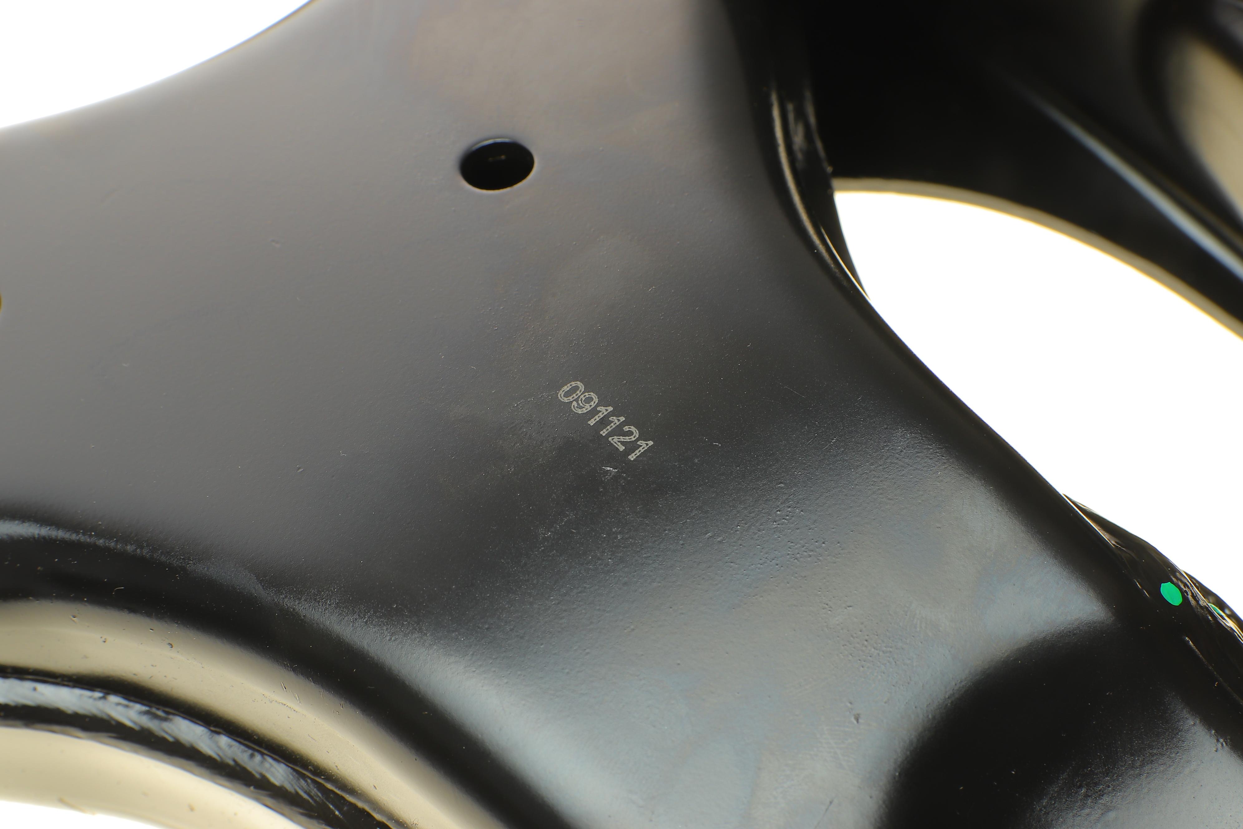 Важіль підвіски (передній/знизу/спереду) (R) Land Rover Discovery III/IV/Range Rover 2.7D-5.0 04-18