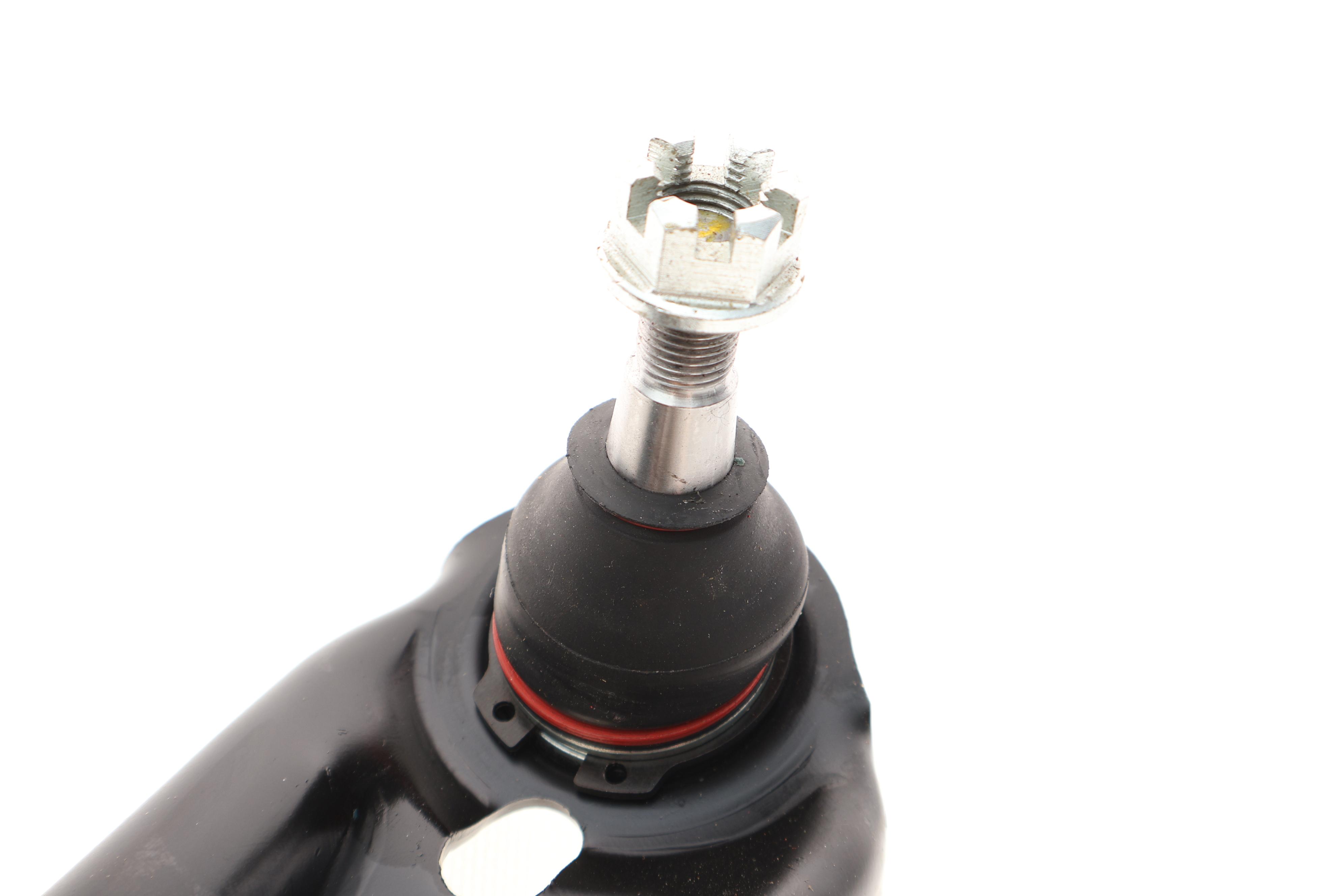 Важіль підвіски (передній/знизу) (L) Toyota Yaris 00-05