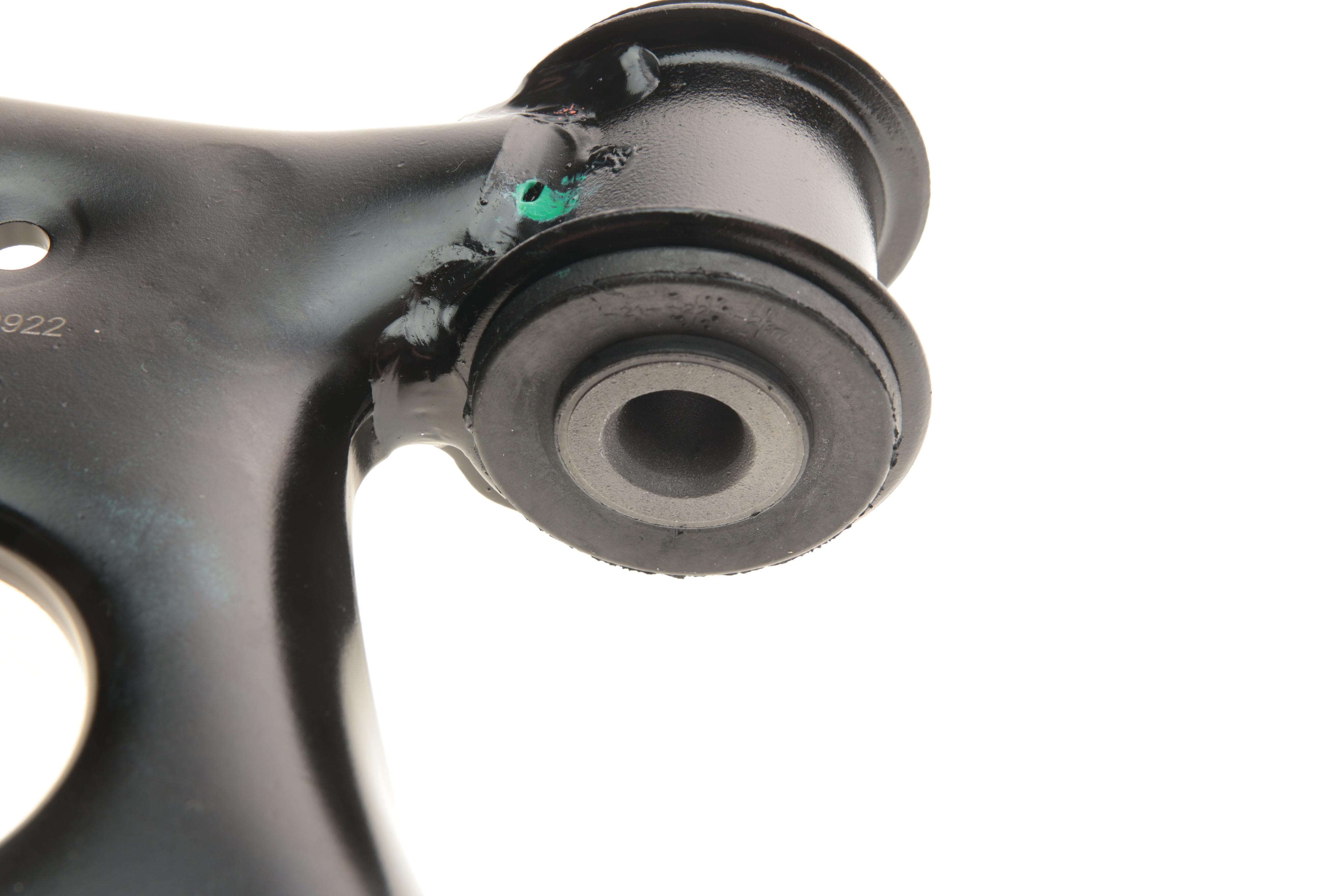 Важіль підвіски (передній/знизу) (L) VW Caddy/Golf/Touran/Skoda Octavia 03-