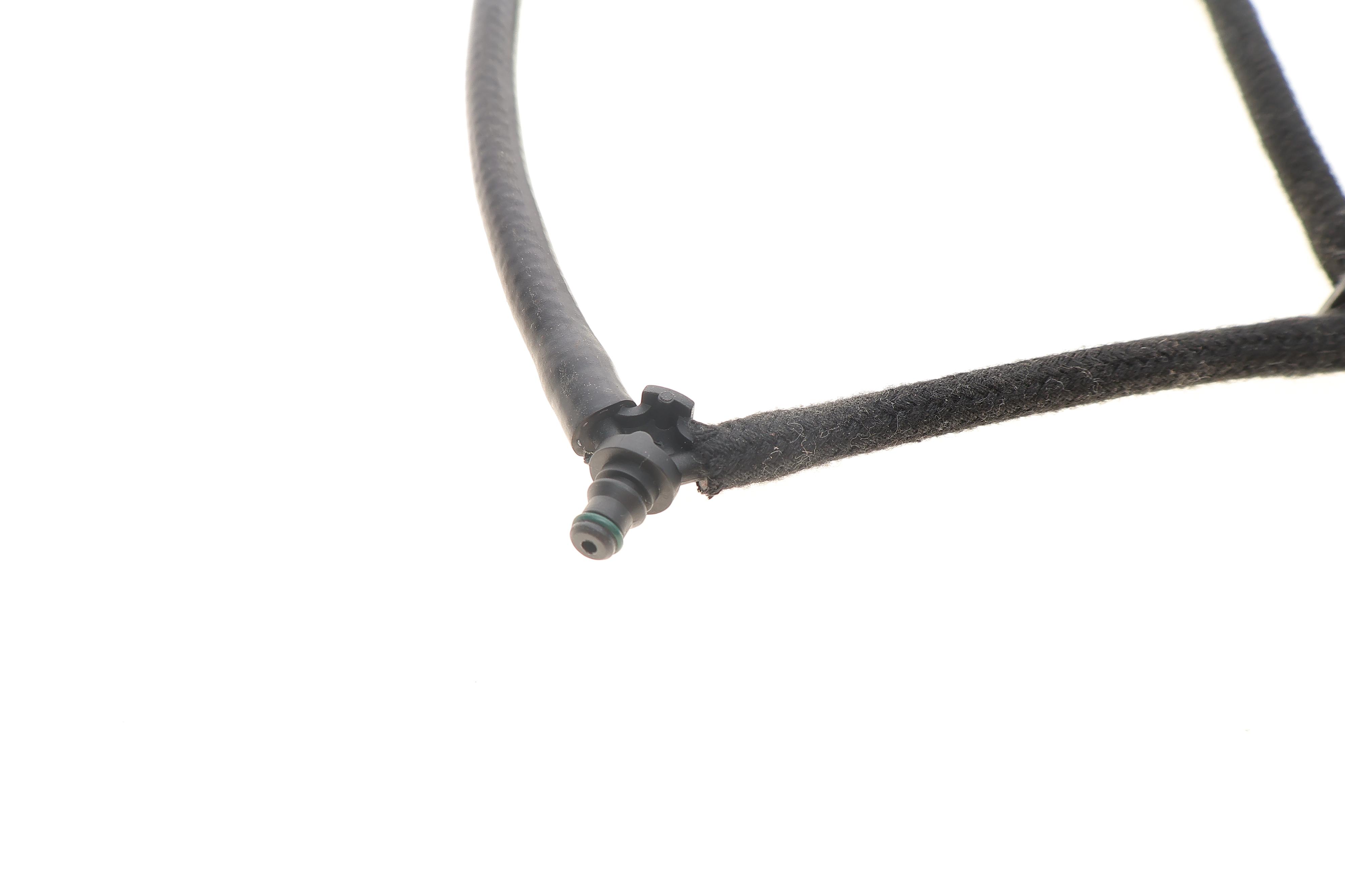 Шланг зливний Volvo C30/C70 II/S40 II/S80 II/V50/V70 III 2.0 D 04-15 (к-кт)