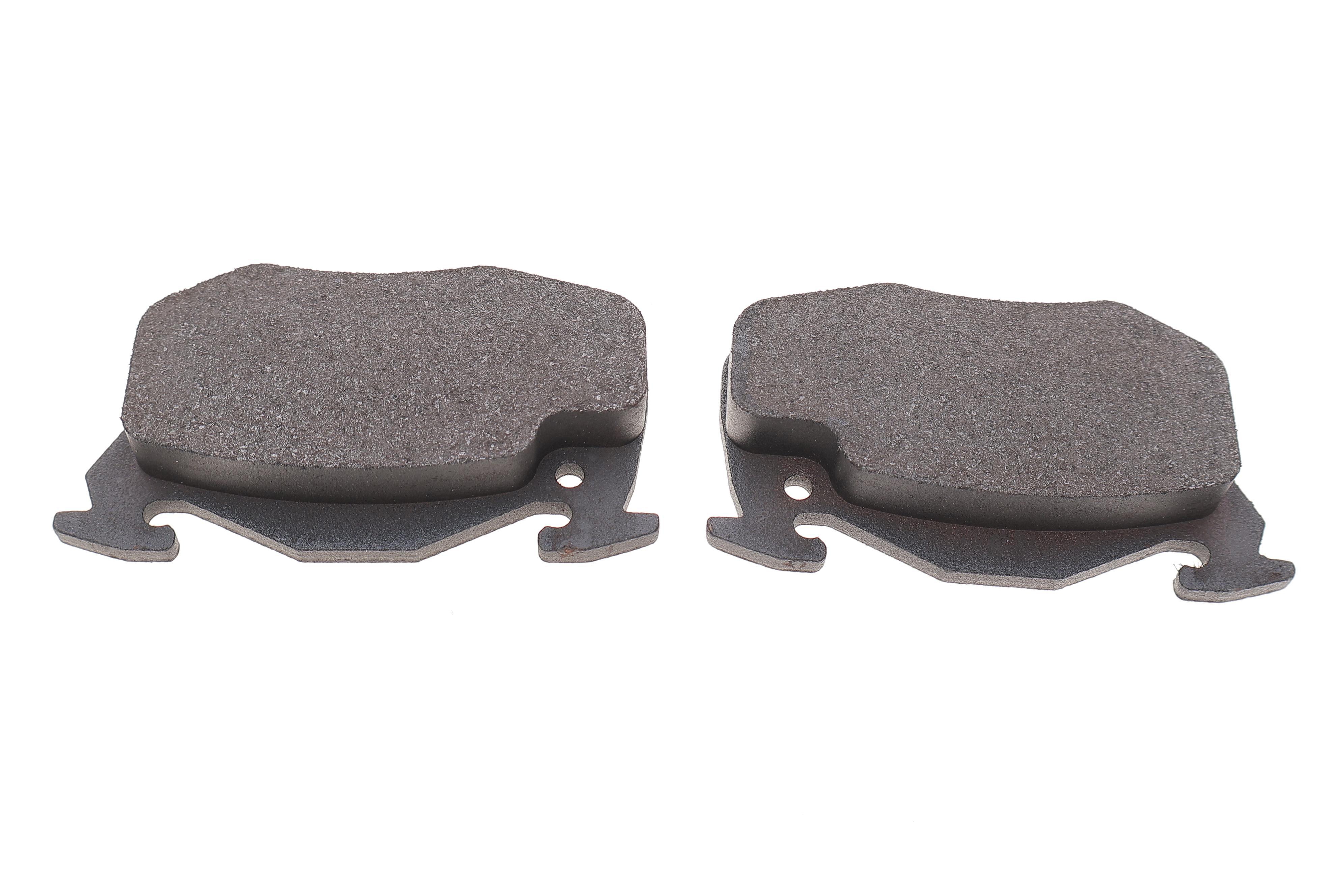 Колодки тормозные (передние) Peugeot 106 91-04/205/305/309/405 82-98/Renault Clio 91-98 (с датчик.)