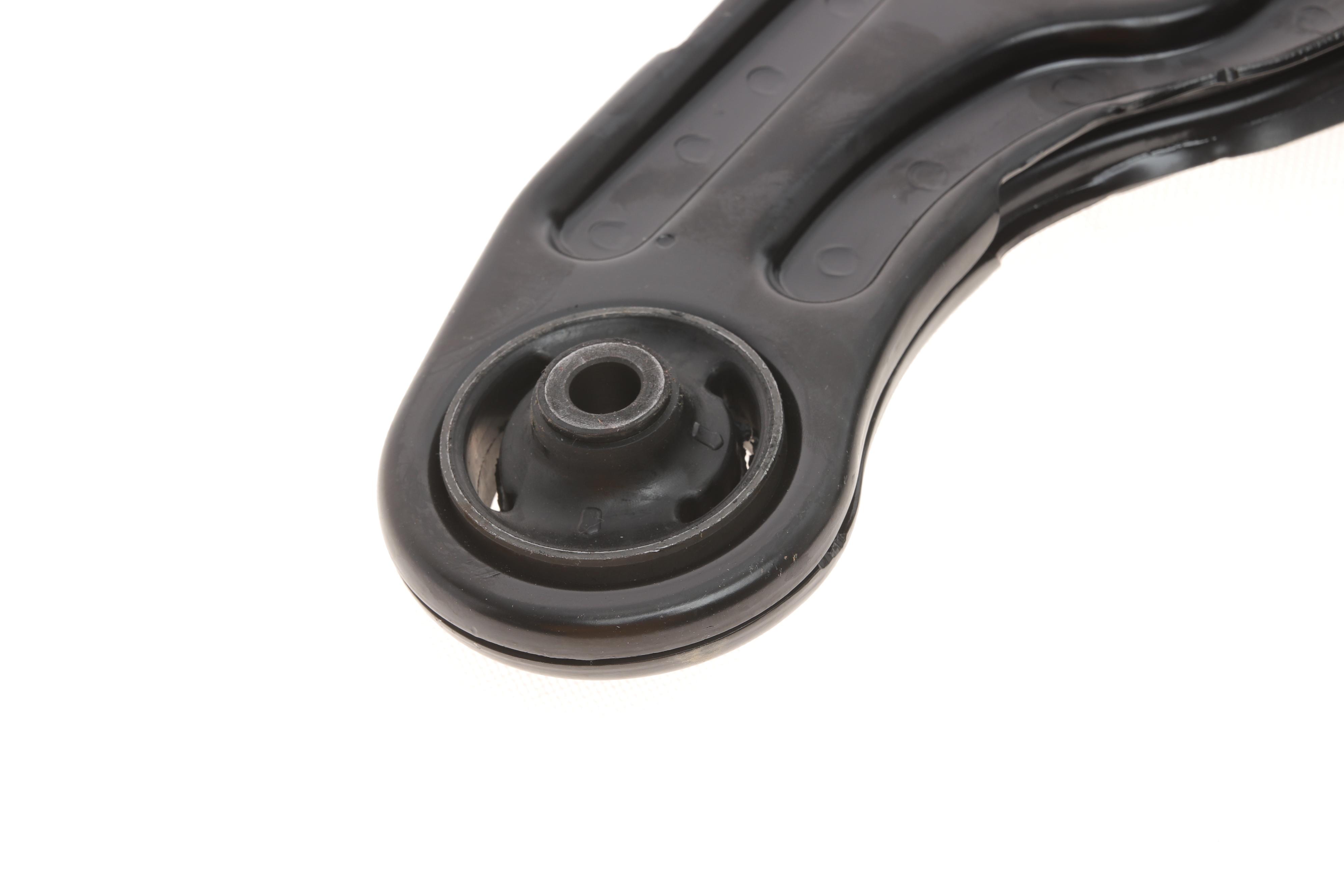 Важіль підвіски (передній/знизу) (L) Chevrolet Aveo/Kalos 05-/Daewoo Kalos 02- (з кульовою)