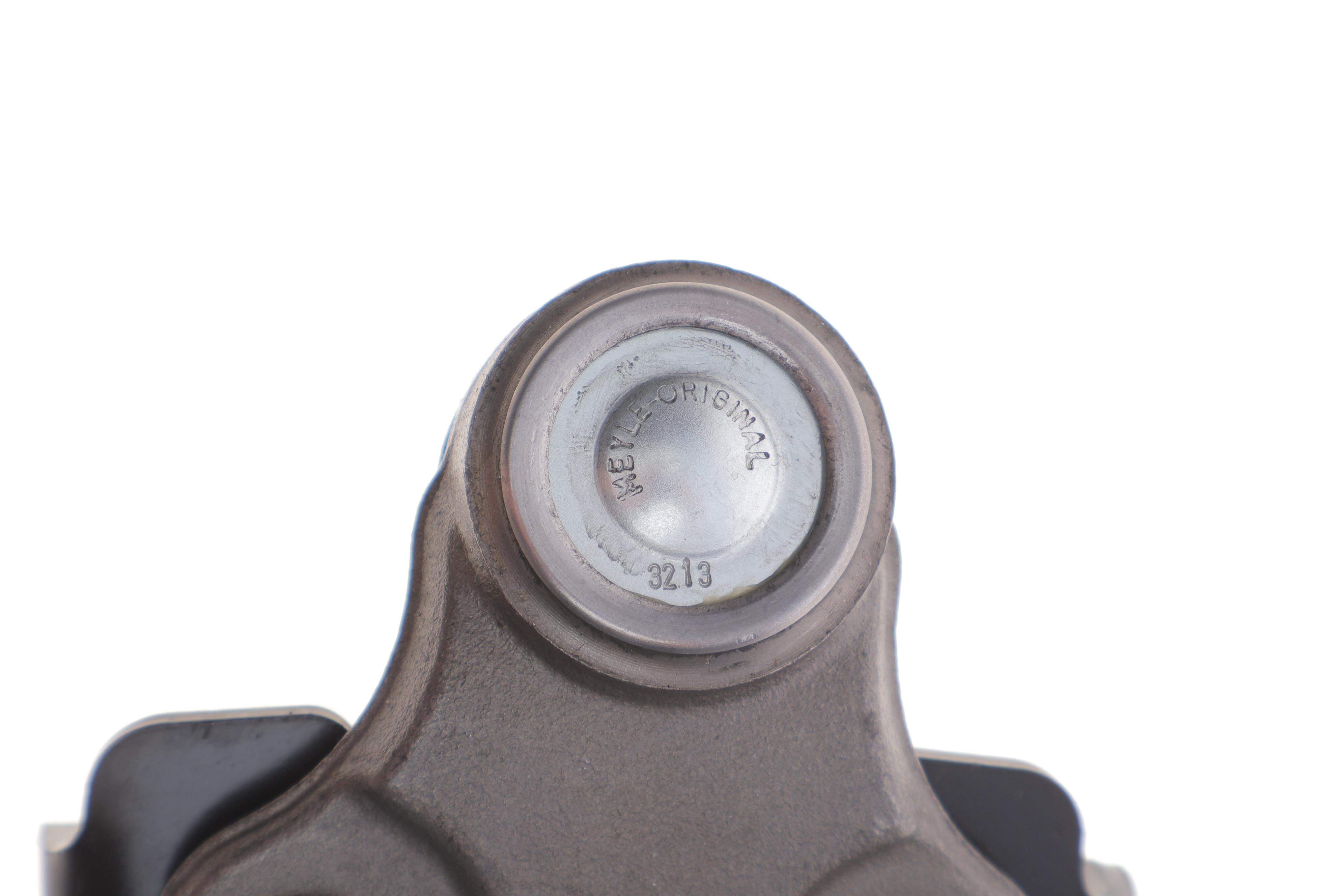 Важіль підвіски (передній) (R) Citroen C4 Picasso/Peugeot 308 13-