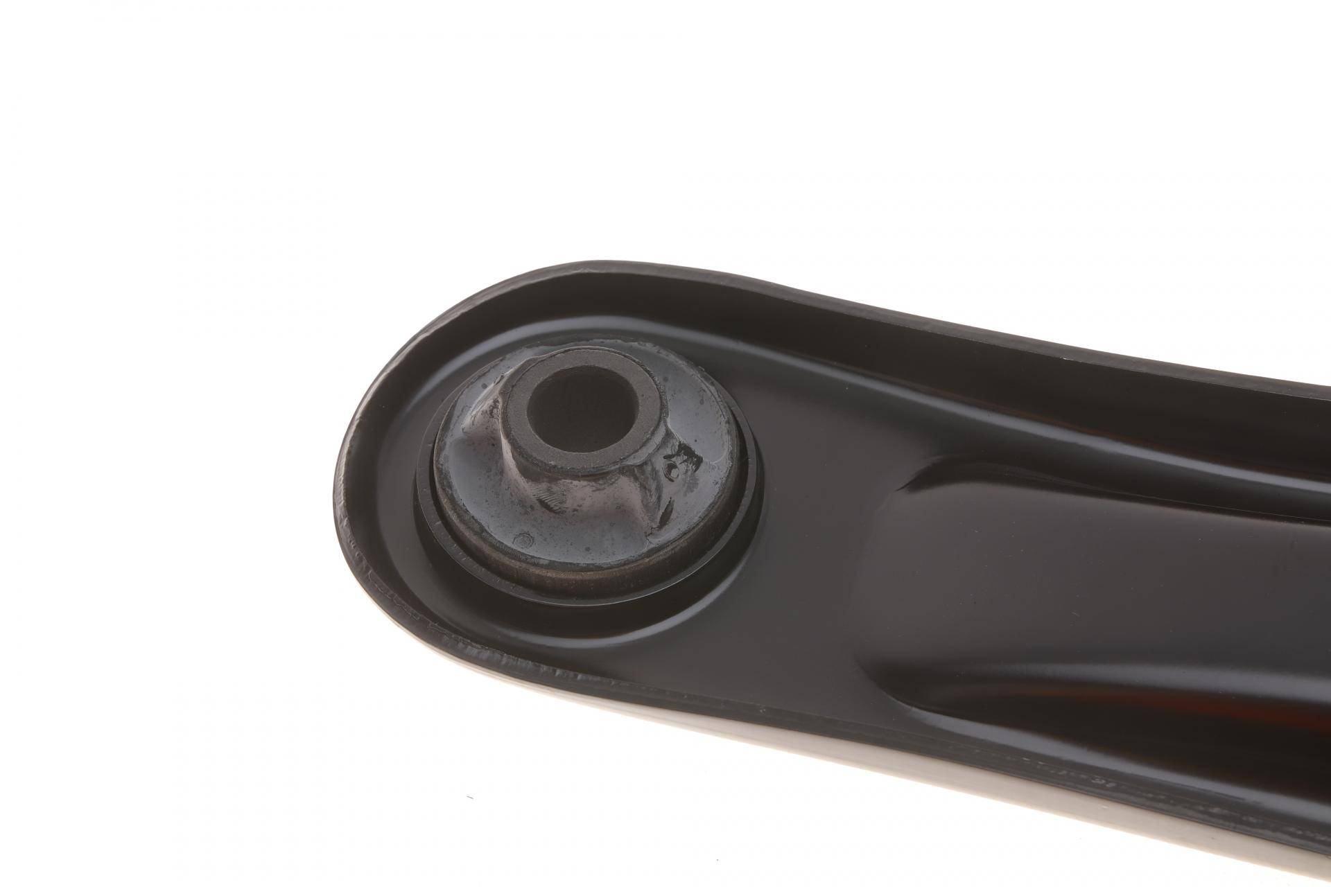 Важіль підвіски (передній/знизу) (R) Citroen C3 09-/Peugeot 208 12- (з кульовою)