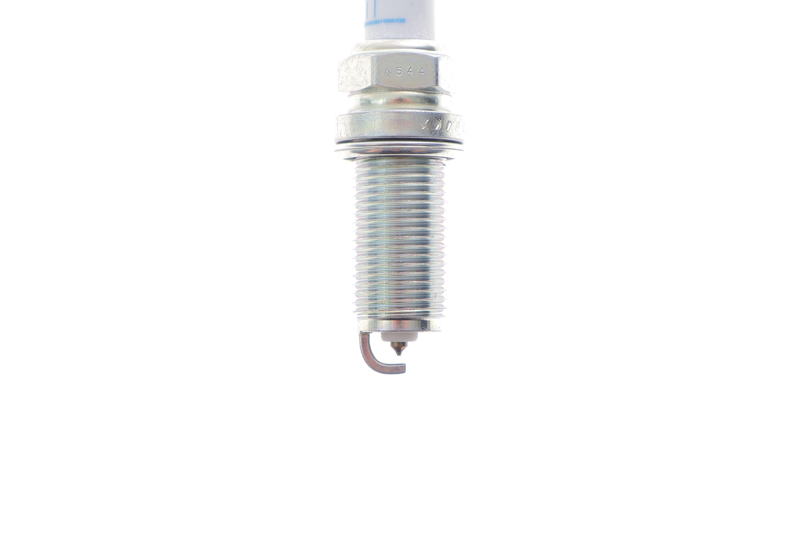 Свеча зажигания Nissan Micra/Note/Renault Laguna/Megane 1.0-2.0 99-13 (LFR4AP-11/02)