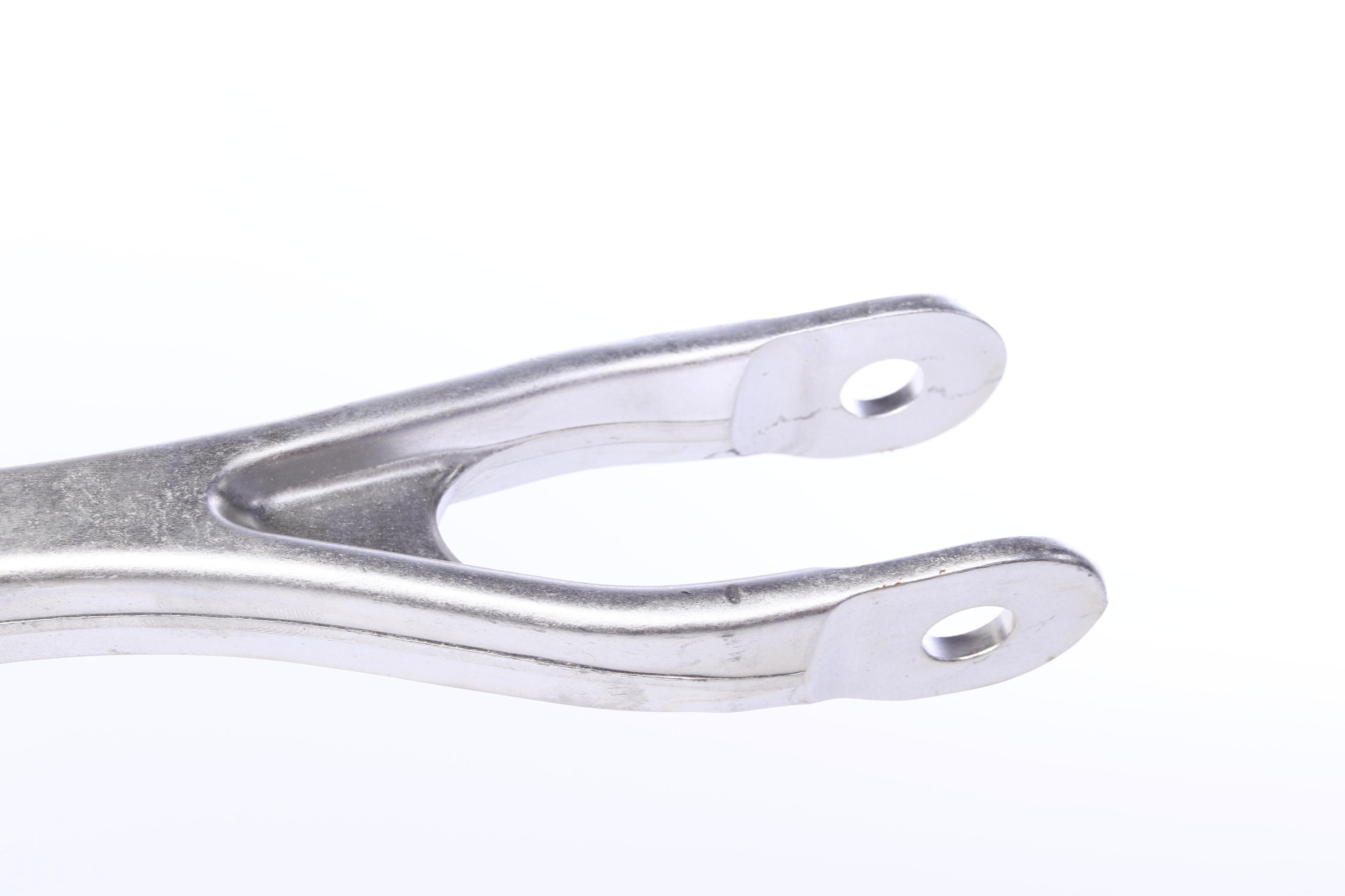 Важіль підвіски (задній/спереду) MB E-class (W211/S211)/CLS (C219) 1.8-5.5 01-12