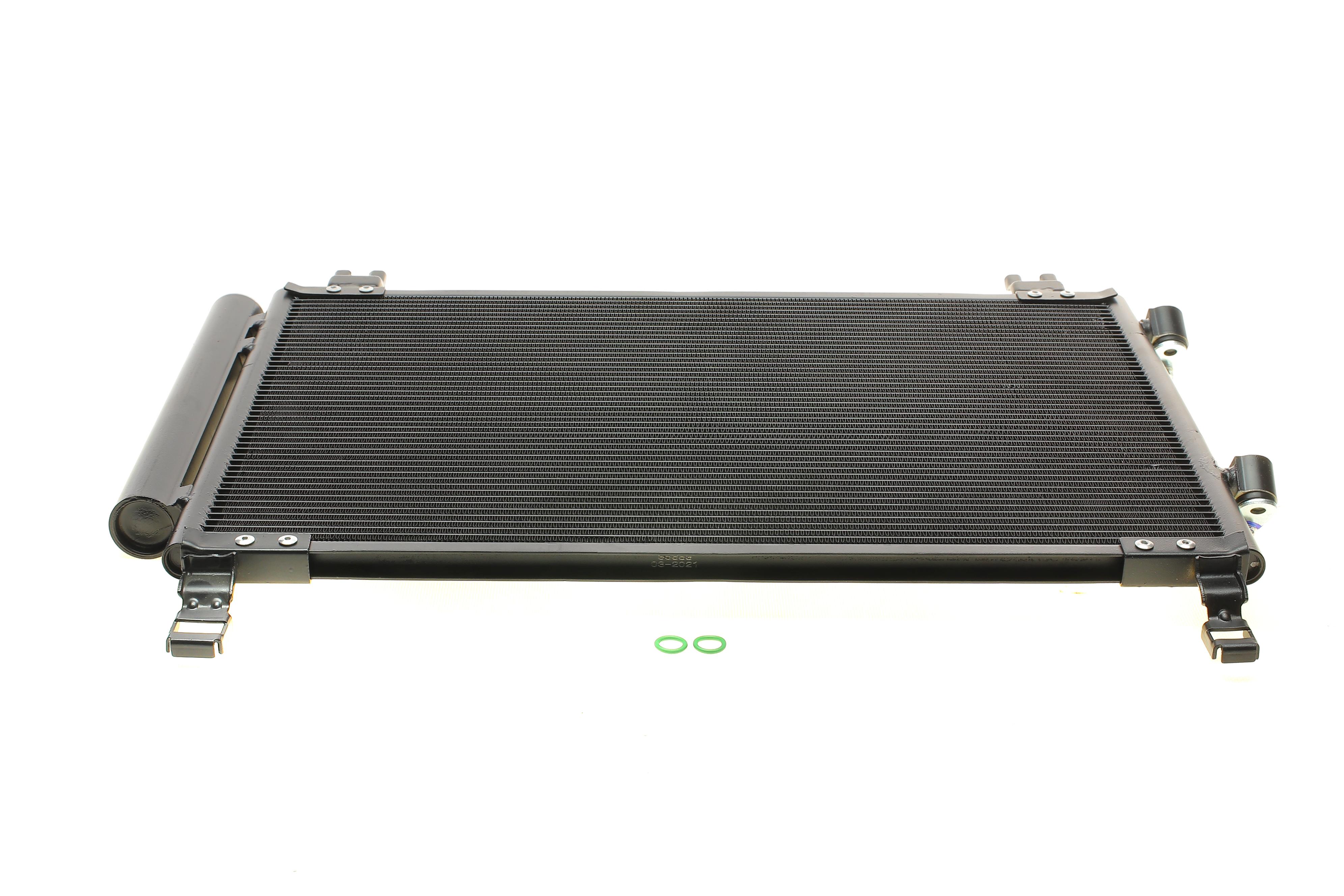 Радиатор кондиционера (с осушителем) Toyota Yaris 1.0/1.3VVT-i 05-11