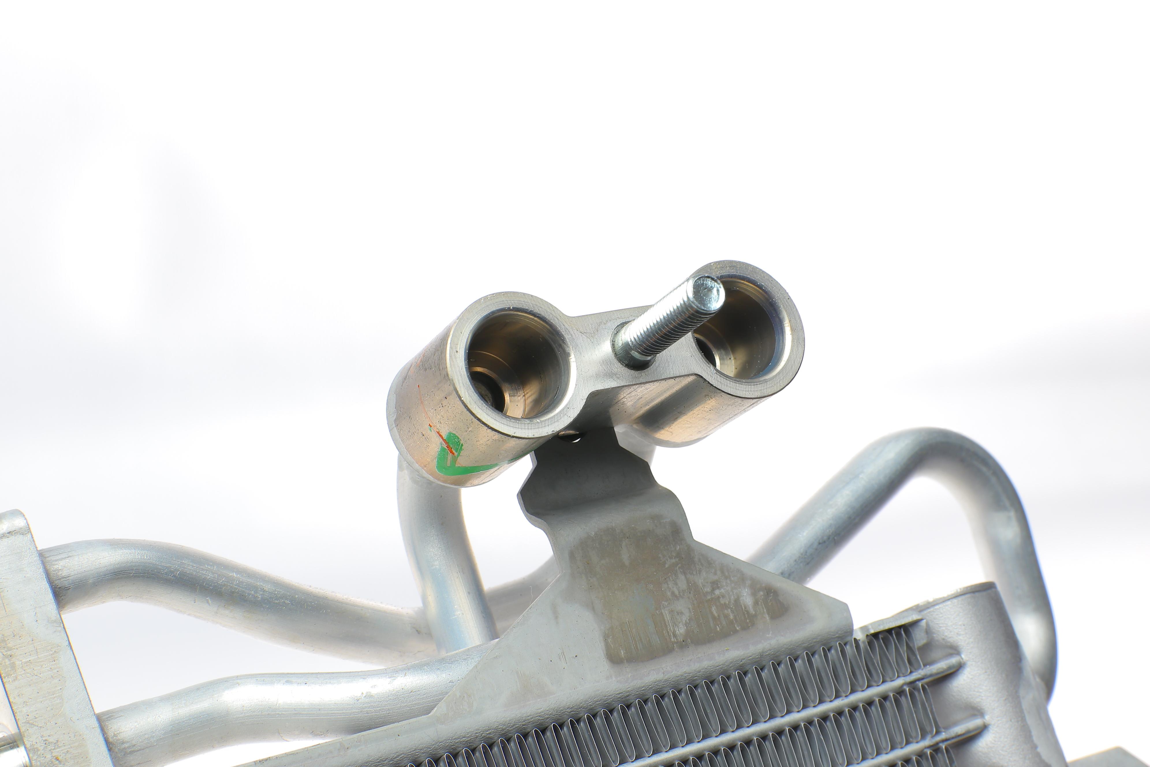 Радіатор кондиціонера MB E-class (W211) 1.8-5.5 02-08