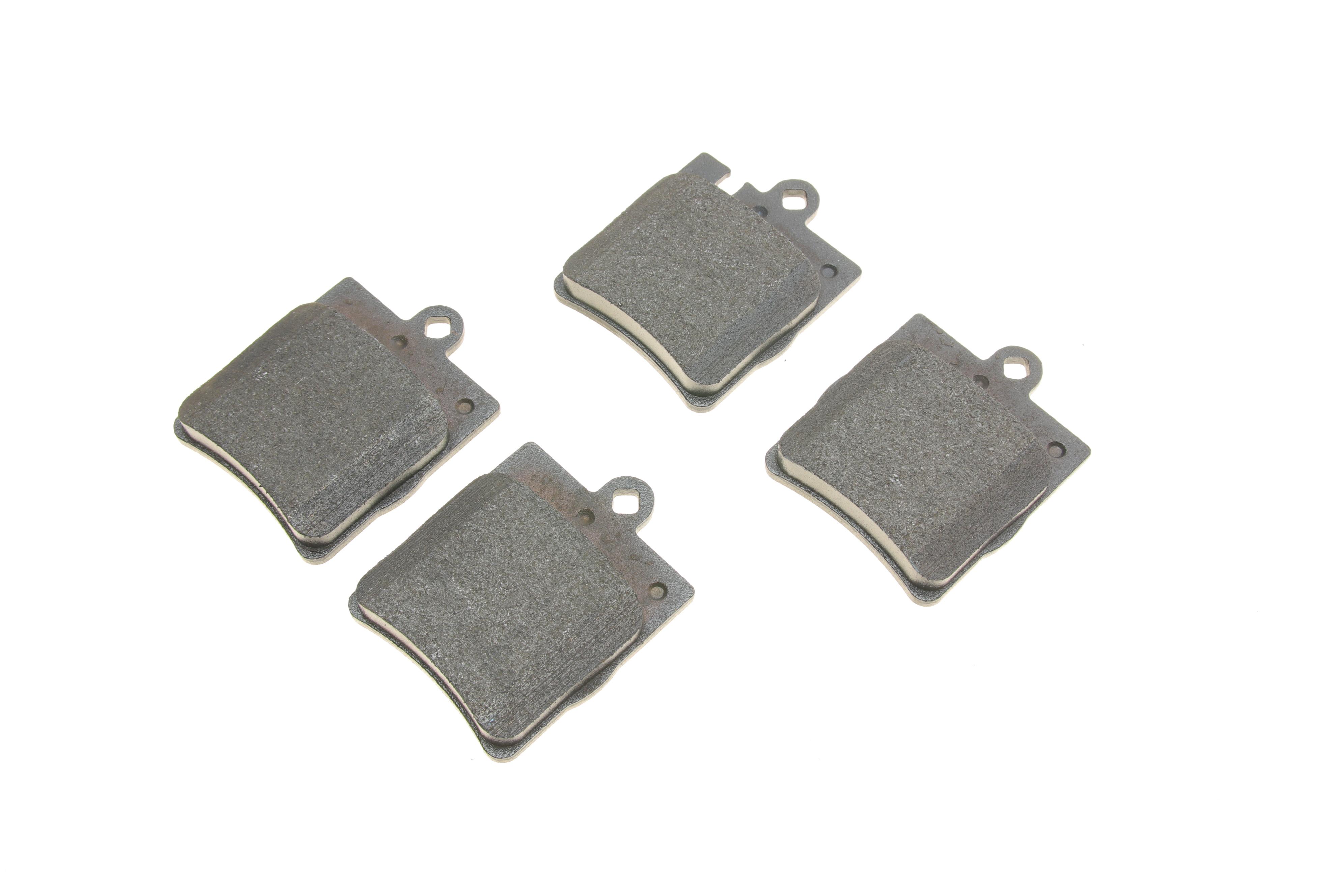 Колодки гальмівні (задні) MB C-class (W203) 00-07/E-class (W210) 96-02