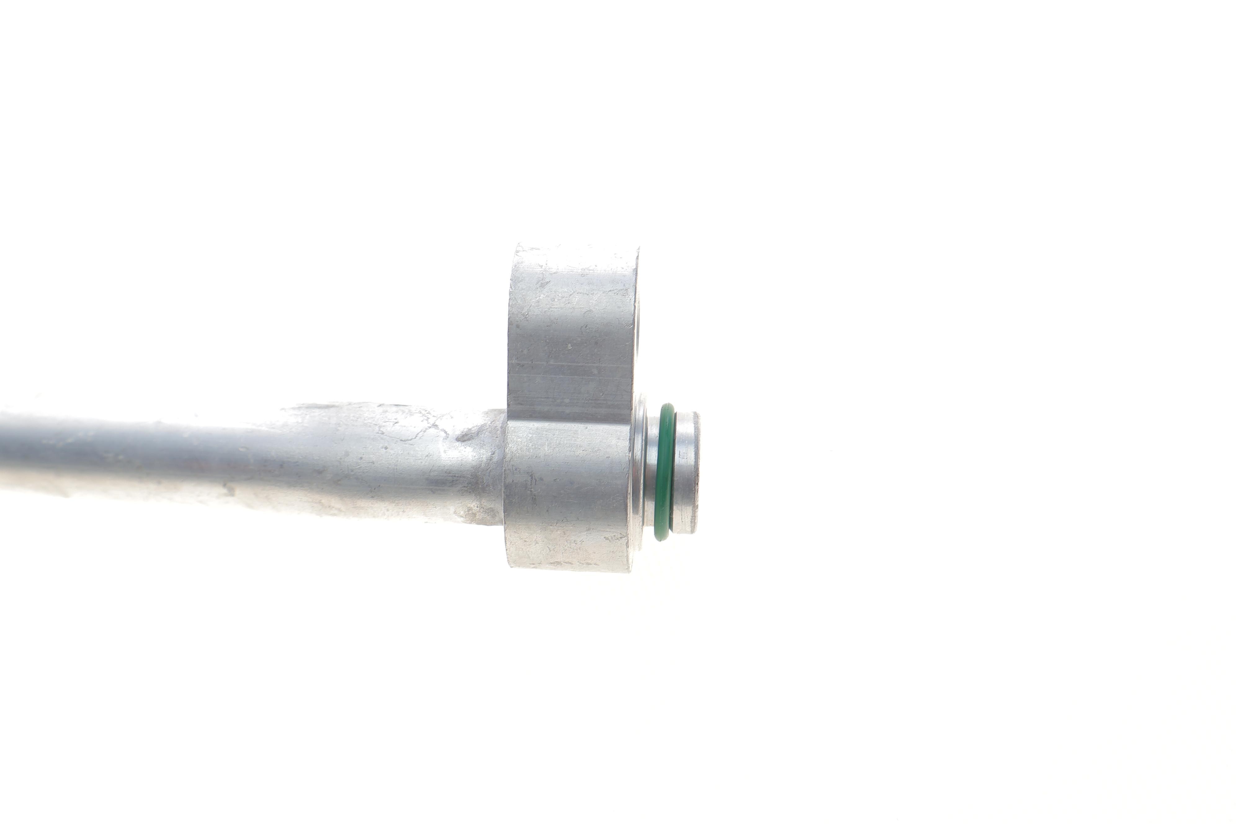 Трубка кондиционера VW Passat 00-05