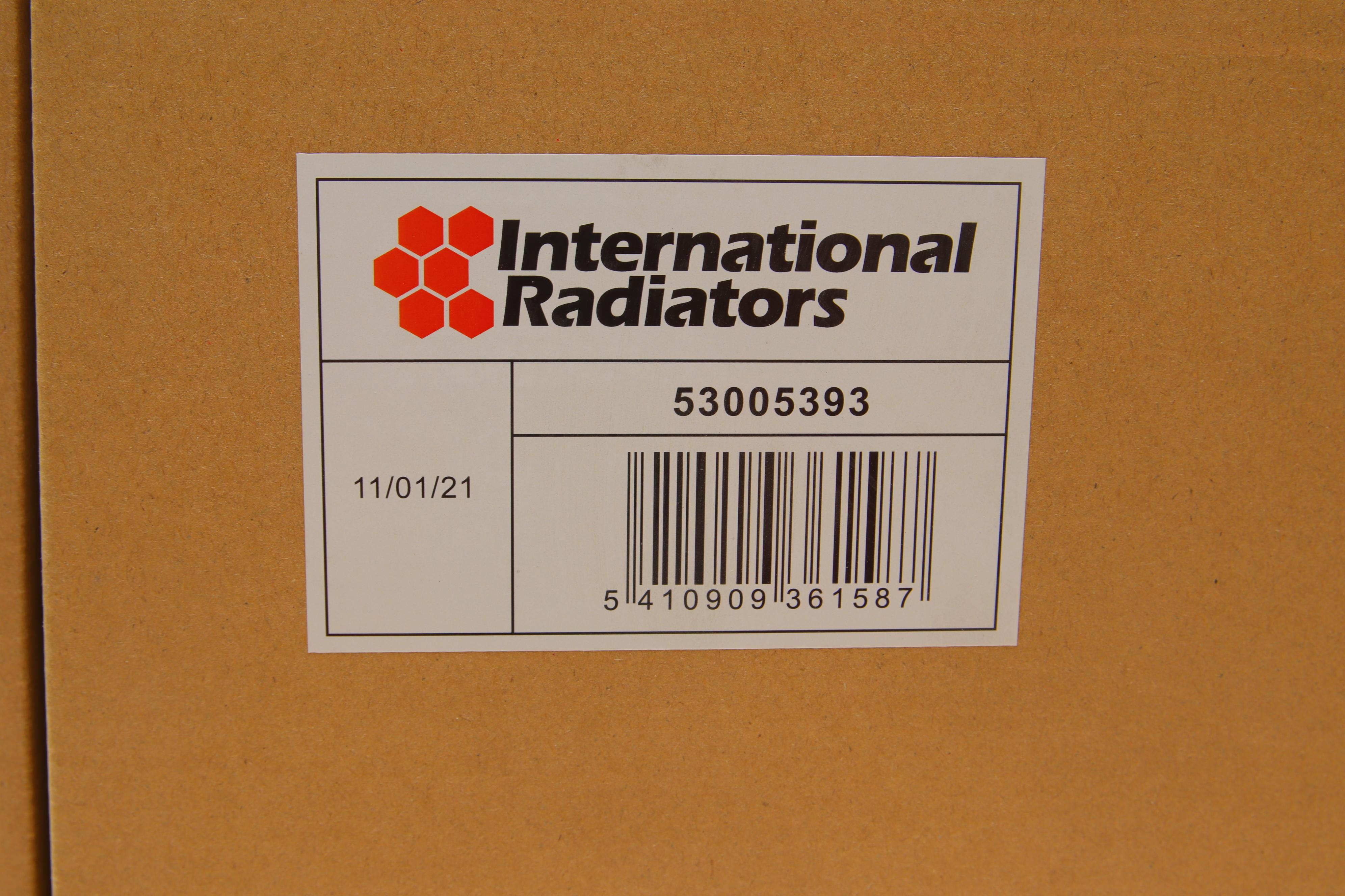 Радіатор кондиціонера (з осушувачем) Toyota avensis 2.0/2.4 03-18