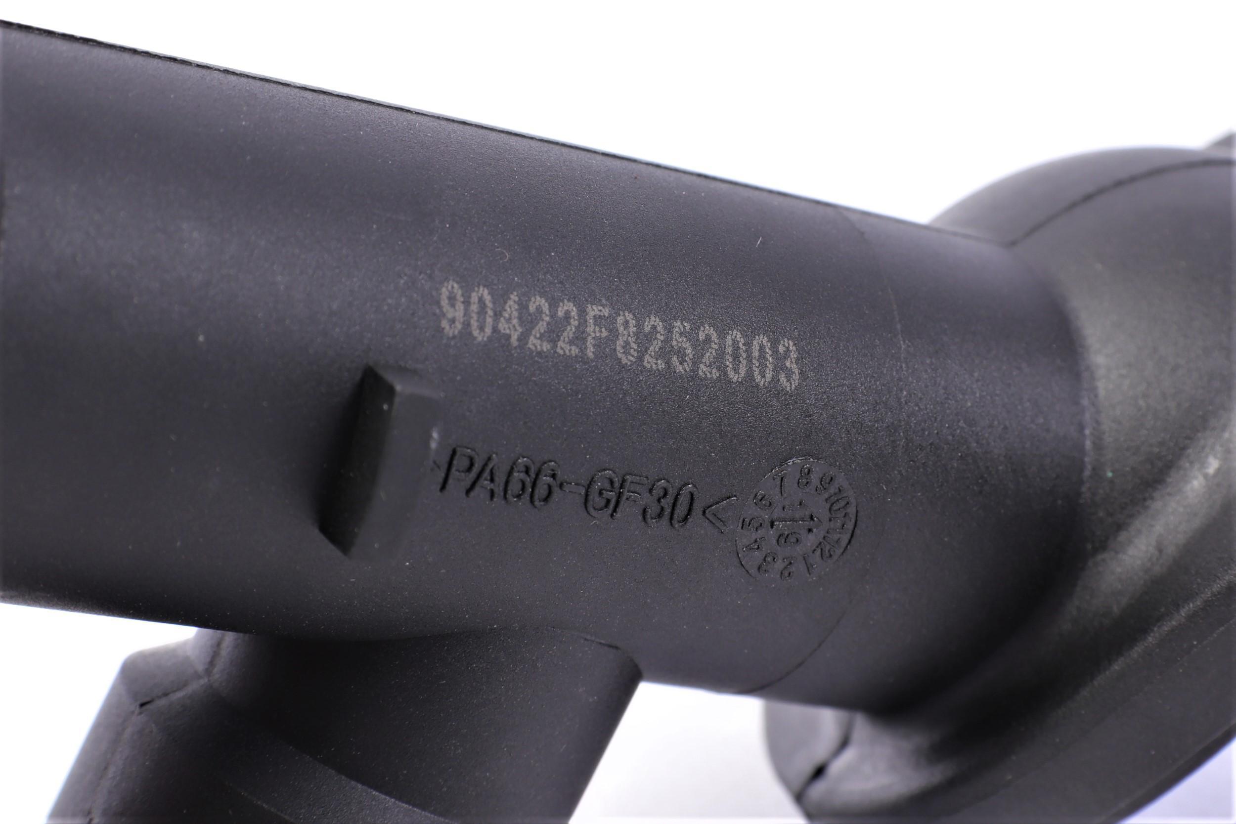 Фланец системы охлаждения VW Caddy III/Golf V/Passat/Touran 1.9TDI/2.0TDI 03-