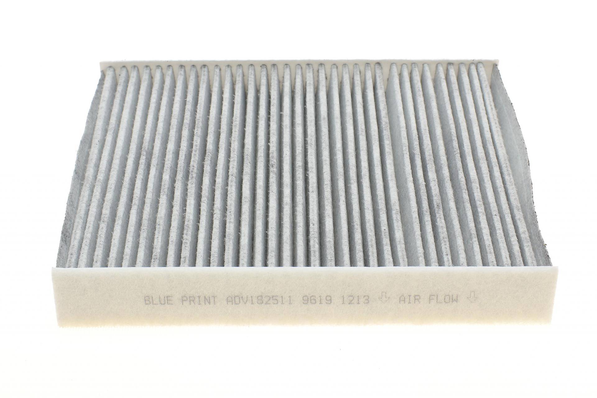 Фільтр салону Skoda Fabia/Roomster/VW Polo 99-10 (вугільний)