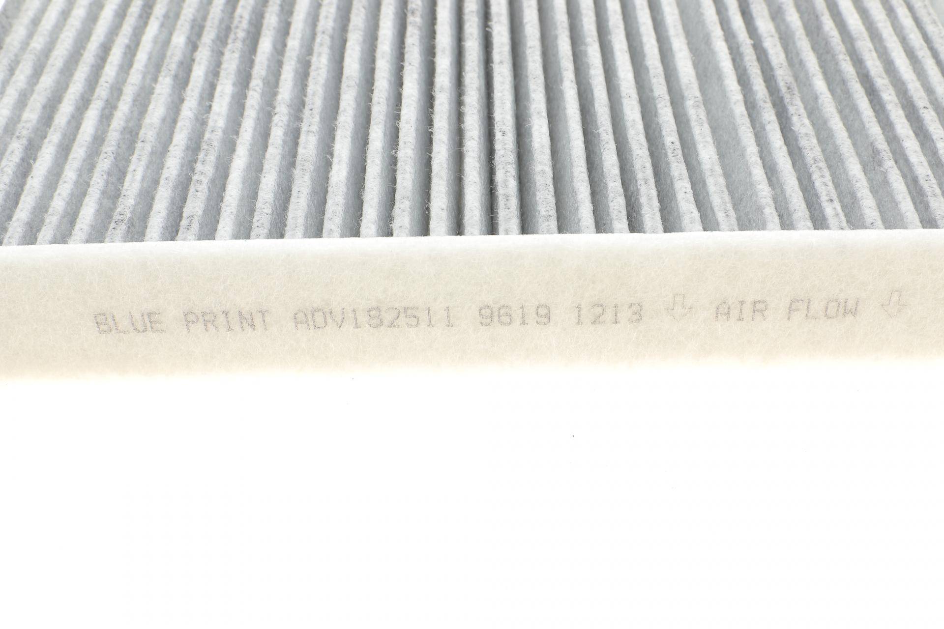 Фільтр салону Skoda Fabia/Roomster/VW Polo 99-10 (вугільний)