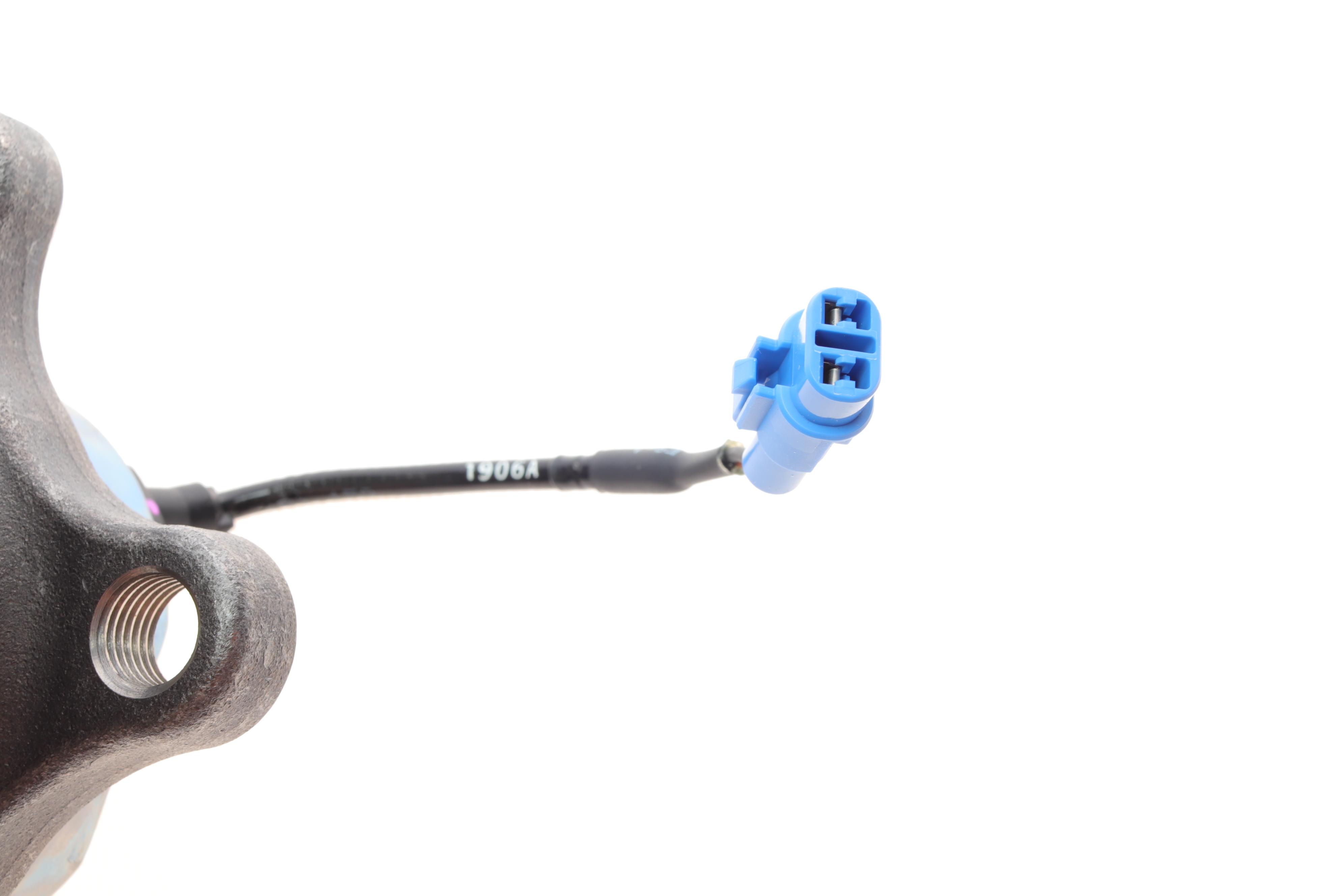 Подшипник ступицы (задней) Suzuki SX4 1.5/1.6 VVT 06- (L)